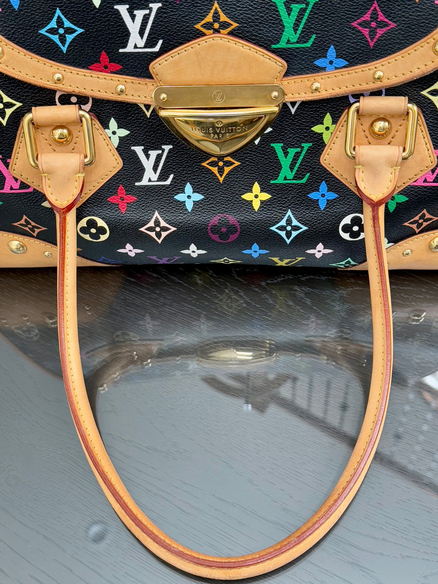 Multicolor Beverly GM with Dustbag 📅 Year: 2000