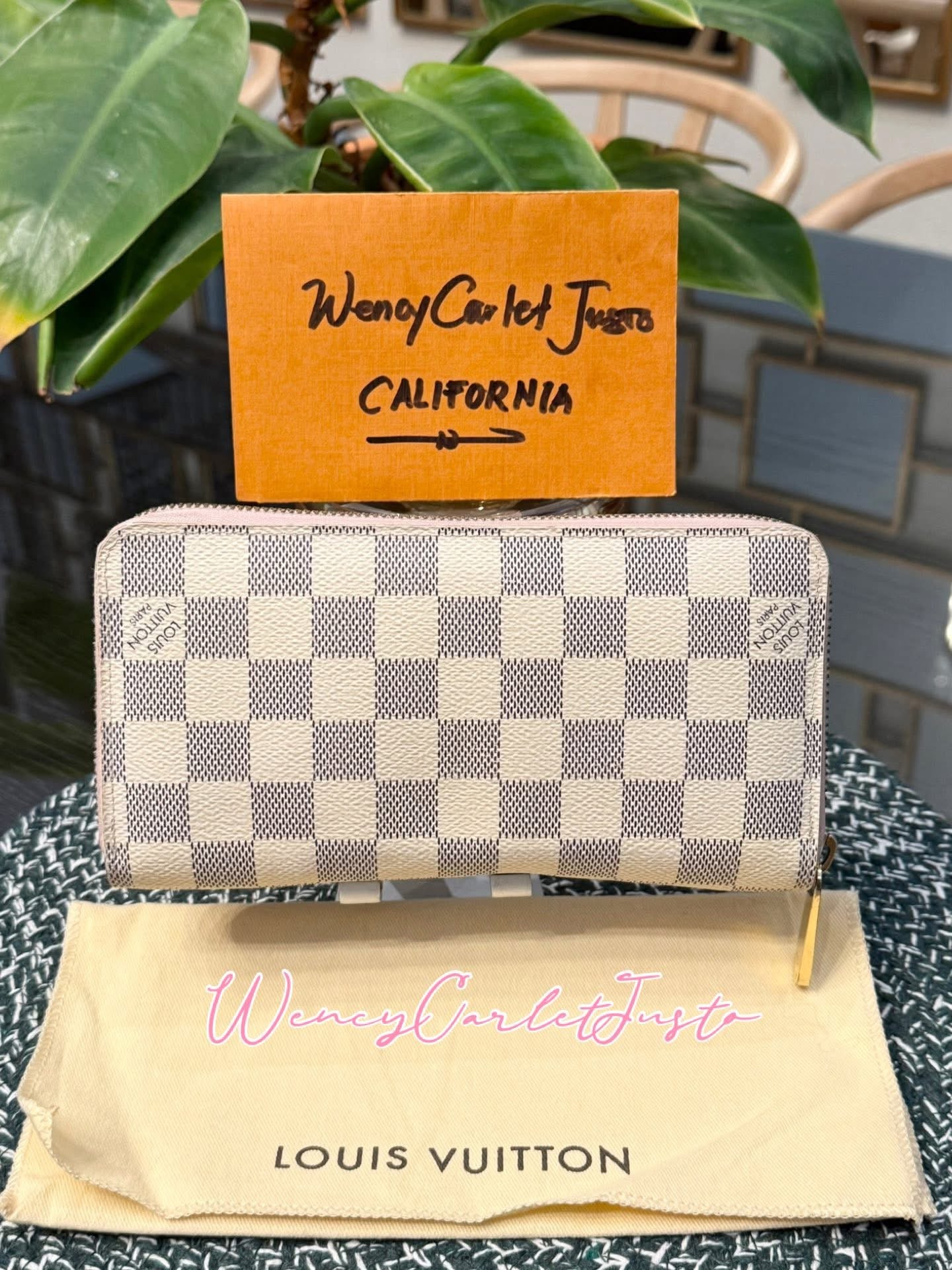 Zippy Wallet Azur in Rose Ballerine with Dustbag 🗓️ Year: 2019