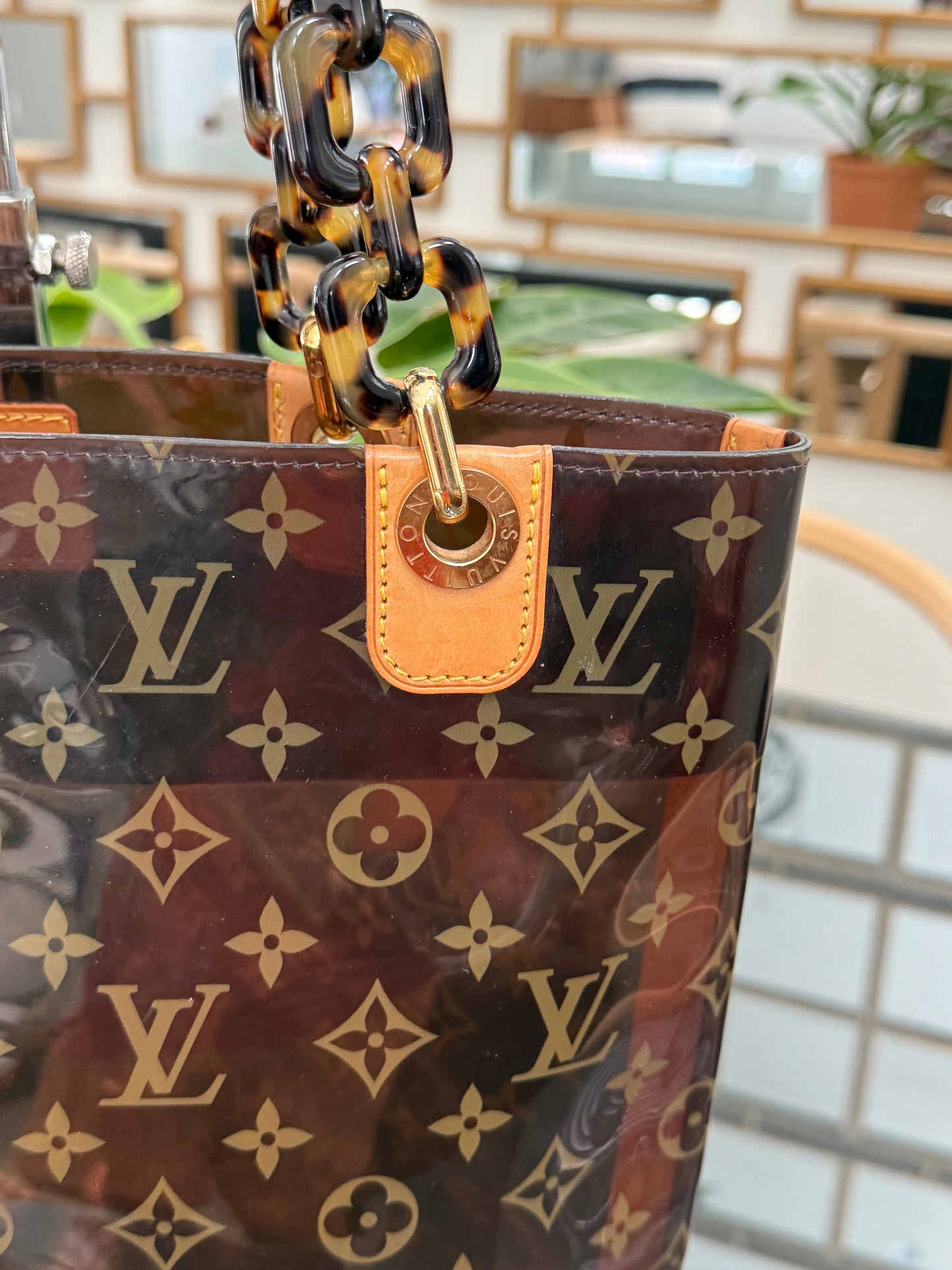 Sac Ambre Vinyl MM Bucket with Pouch 📅 Year: 2003