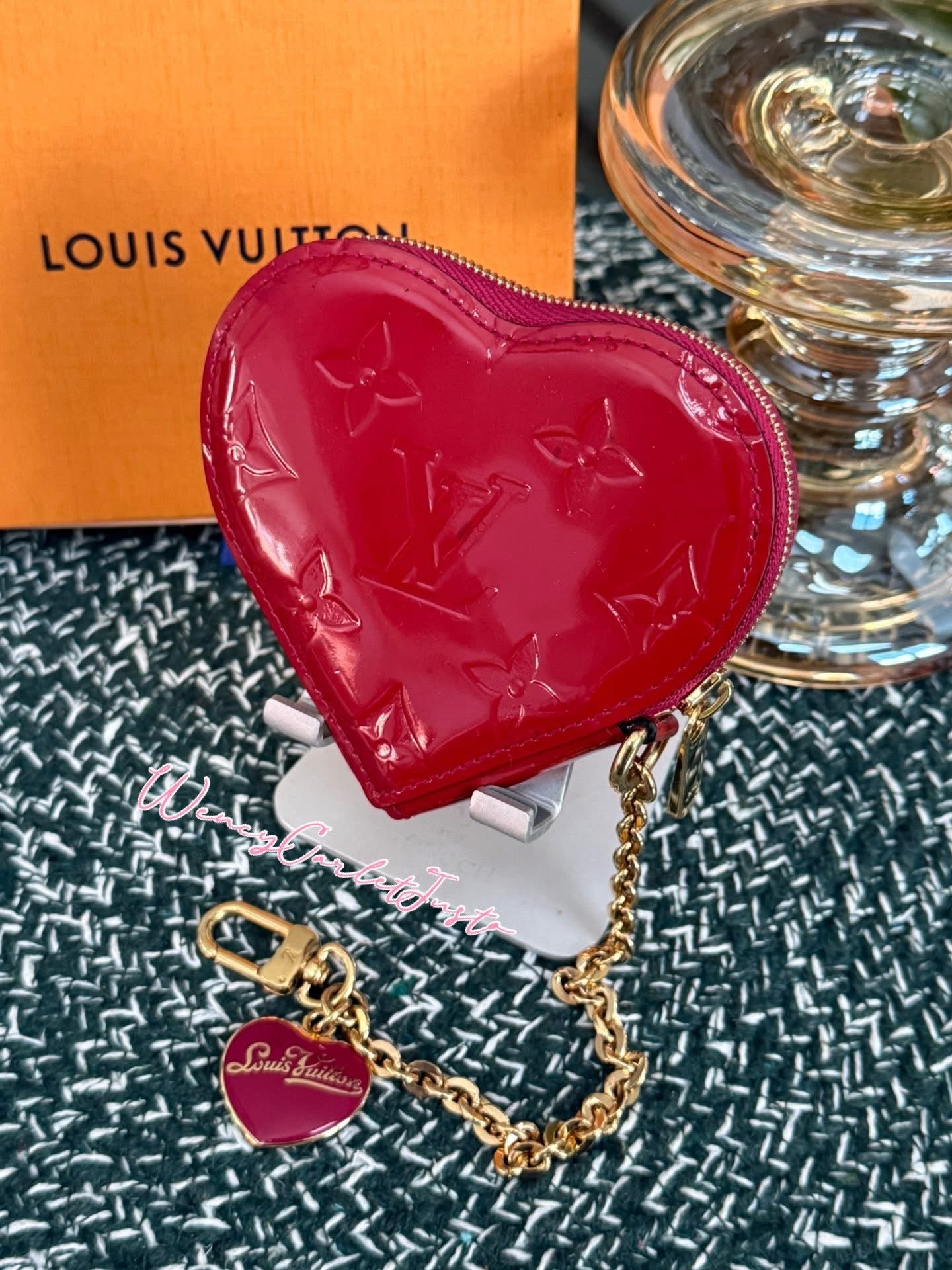 Vernis Heart Coin Purse with Box 🗓️ Year: 2012