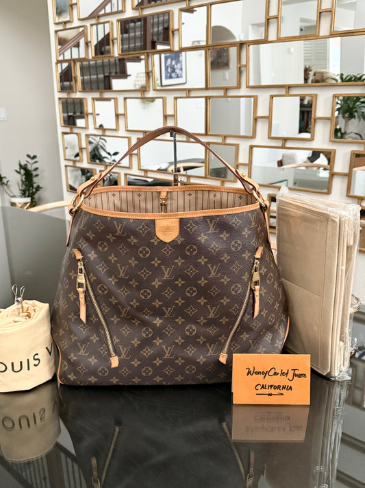 Delightful GM with Dustbag 🌹📅 Year: 2011