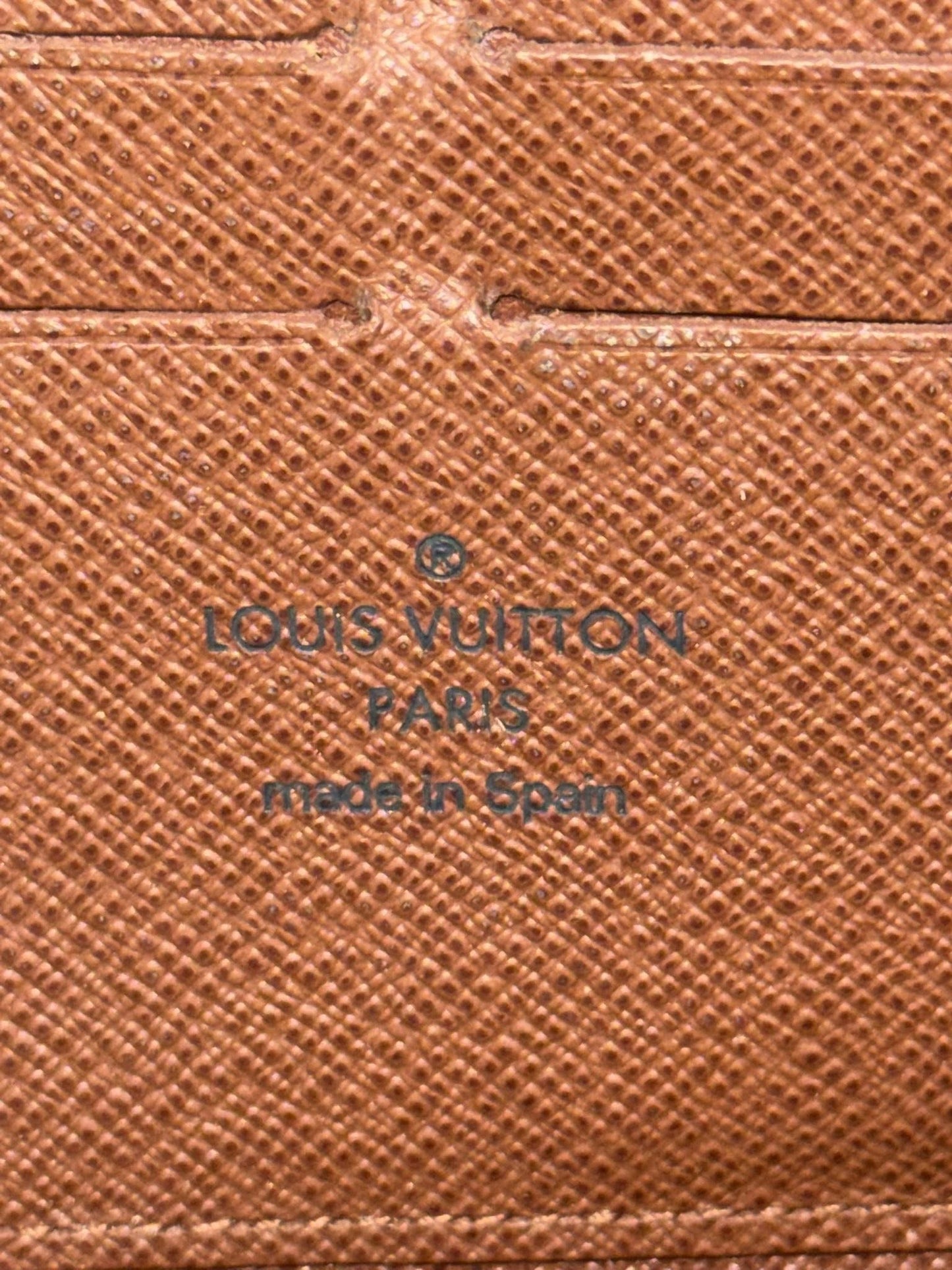 Zippy Long Wallet in Monogram with box 🗓️ Year: 2009