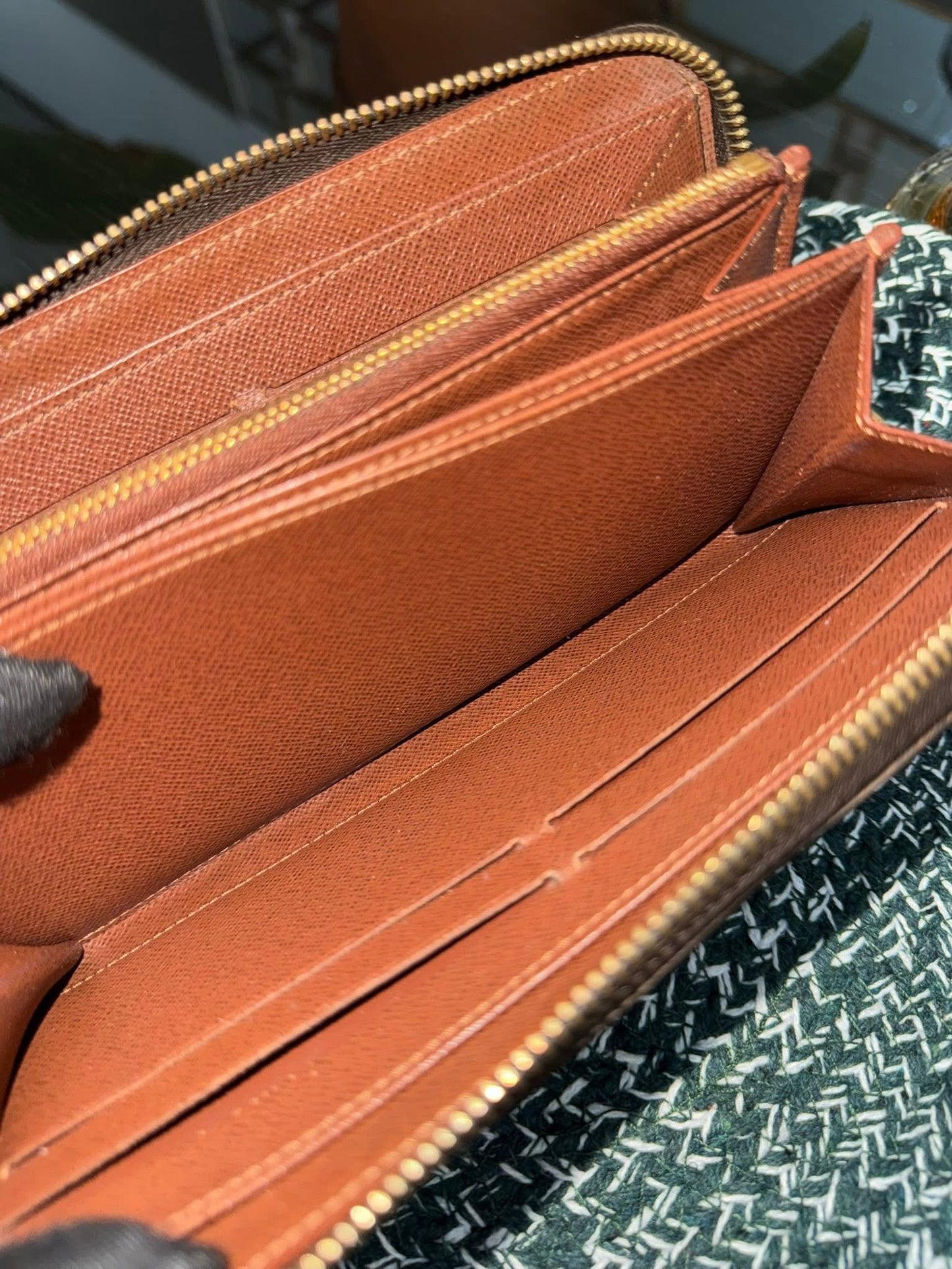 Monogram Zippy Long Wallet with Dustbag 🗓️ Year: 2013