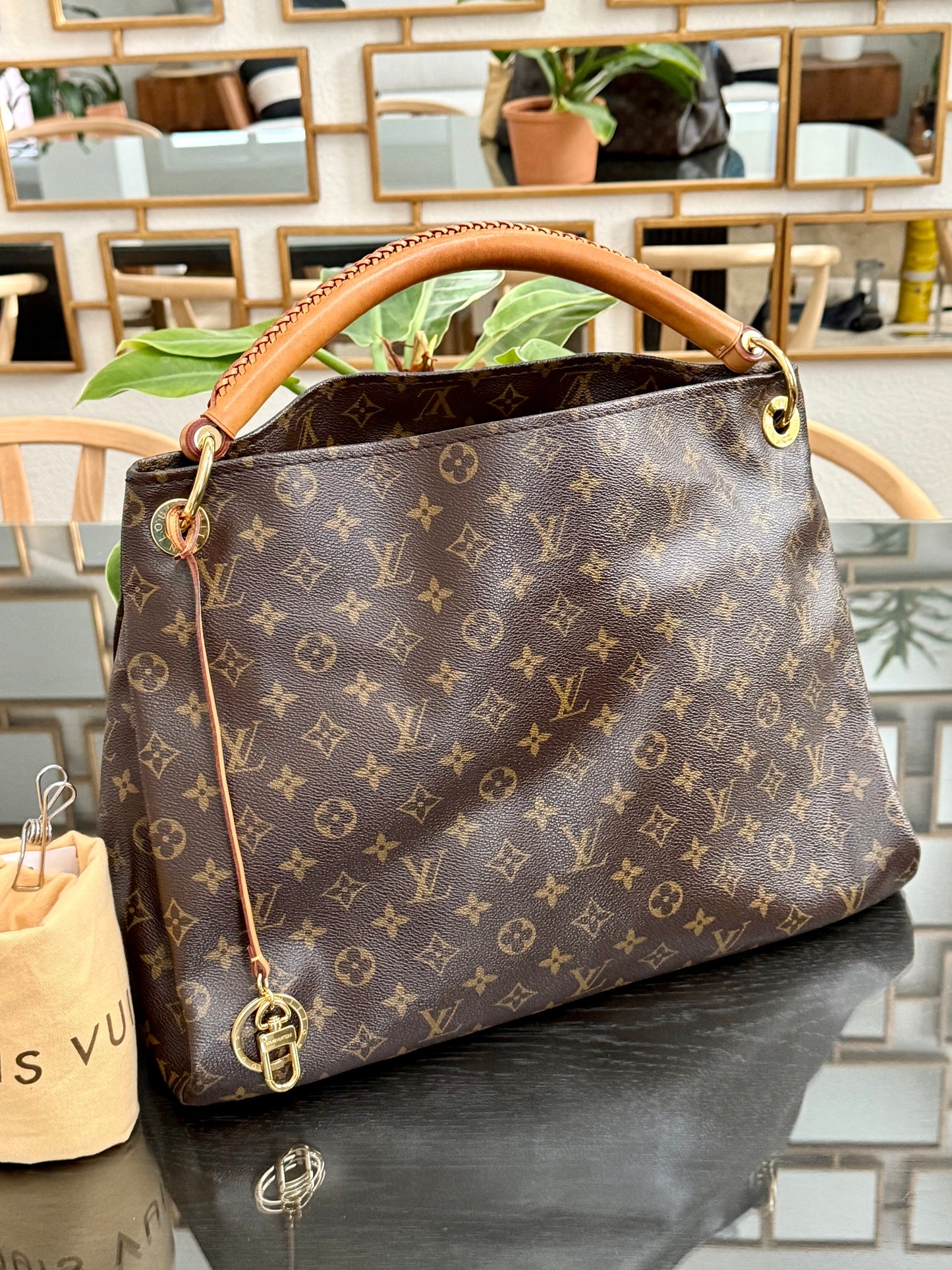 Artsy MM with Dustbag and Insert Organizer - 📅 Year: 2011