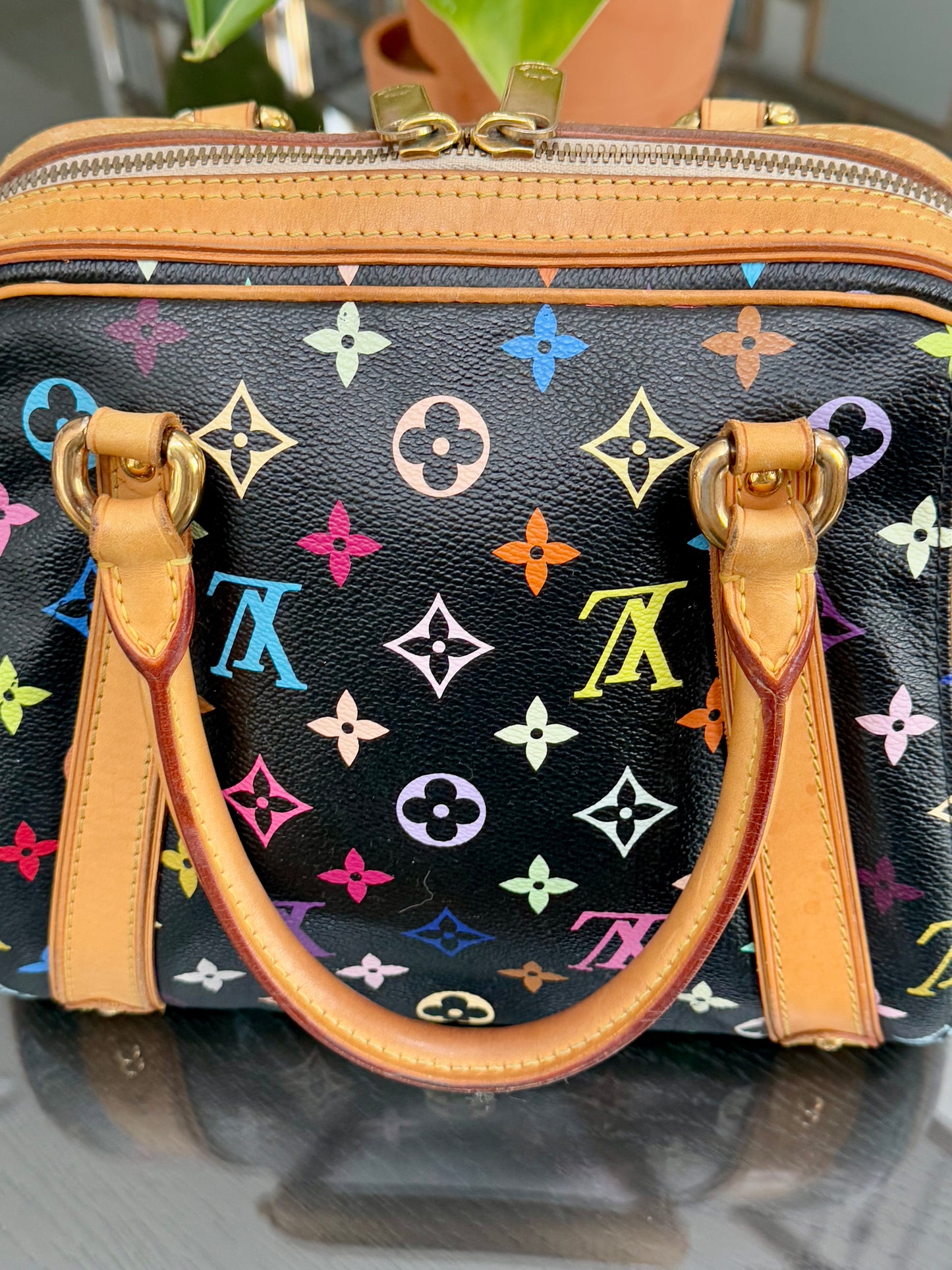 Multicolor Priscilla with Dustbag 📅 Year: 2007