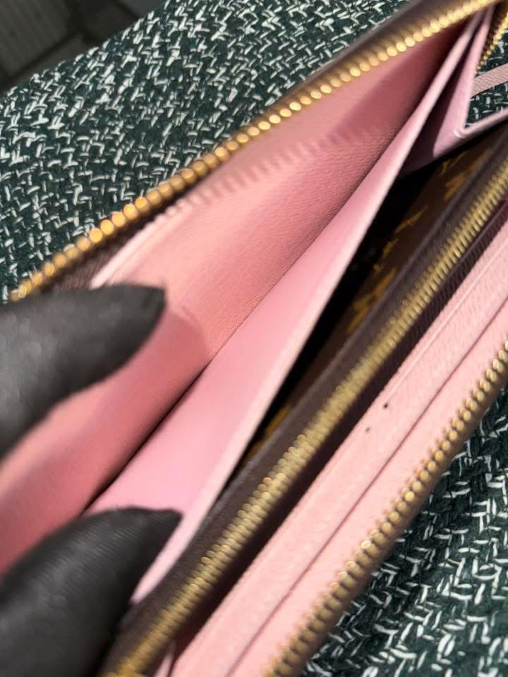 Clemence Wallet Monogram in Rose Ballerine with Box 🗓️ Year 2017
