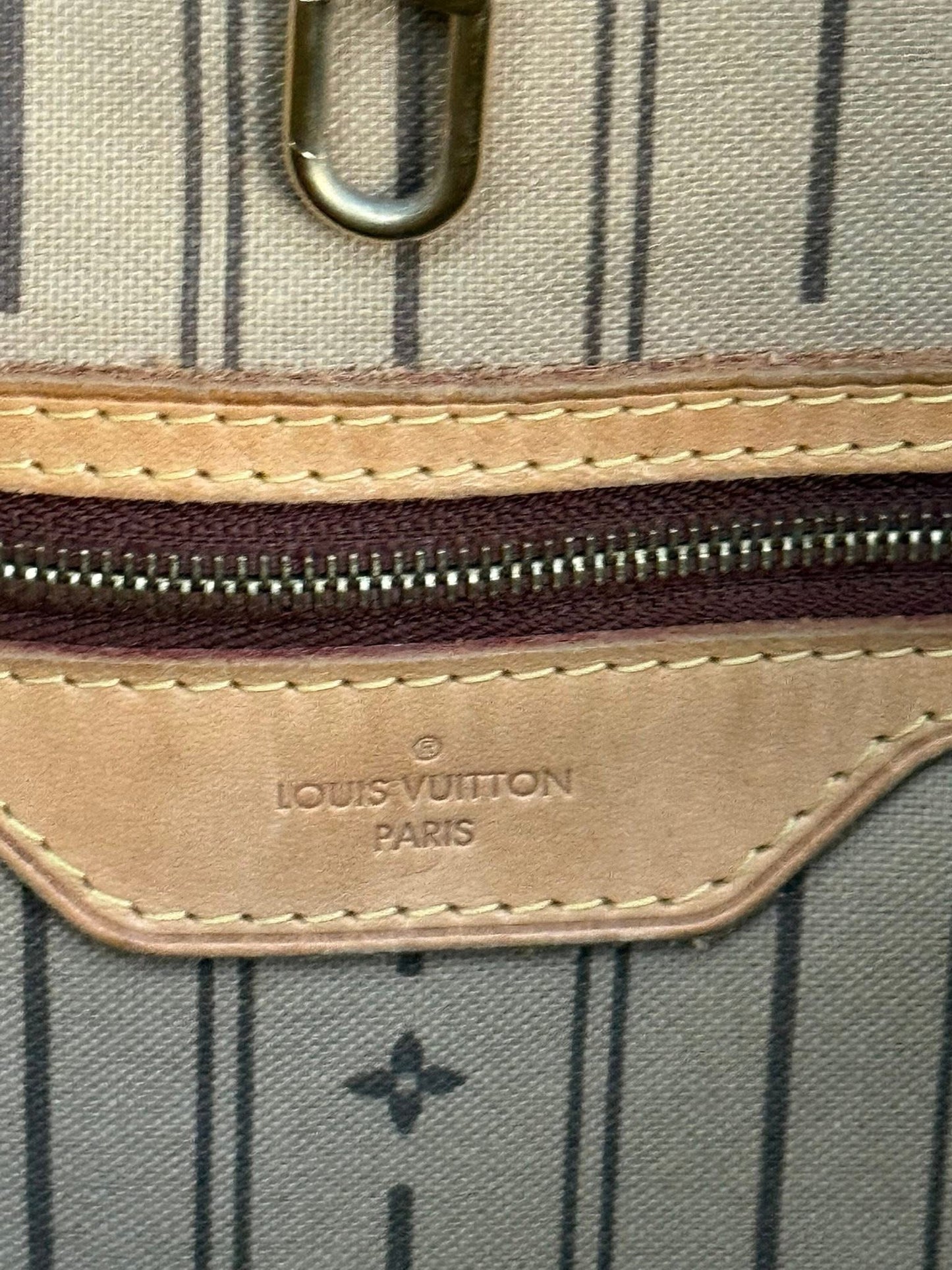 Delightful GM with Dustbag and Insert Organizer 📅 Year: 2010