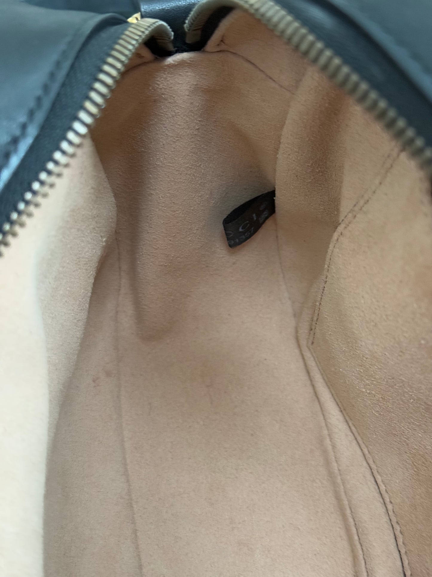 GUCCI Marmont Chain Small Shoulder/ Crossbody Bag
