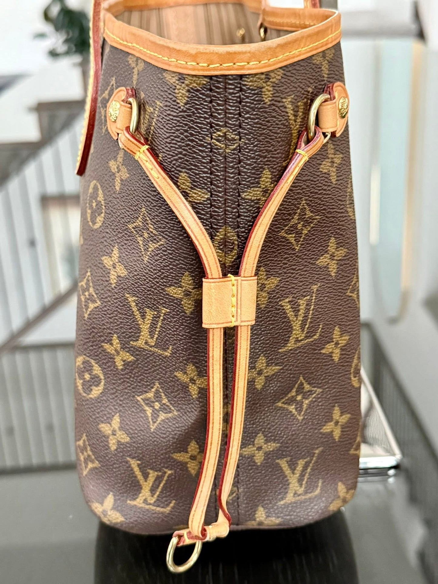 Neverfull PM in Monogram with Dustbag 🗓️ Year: 2009