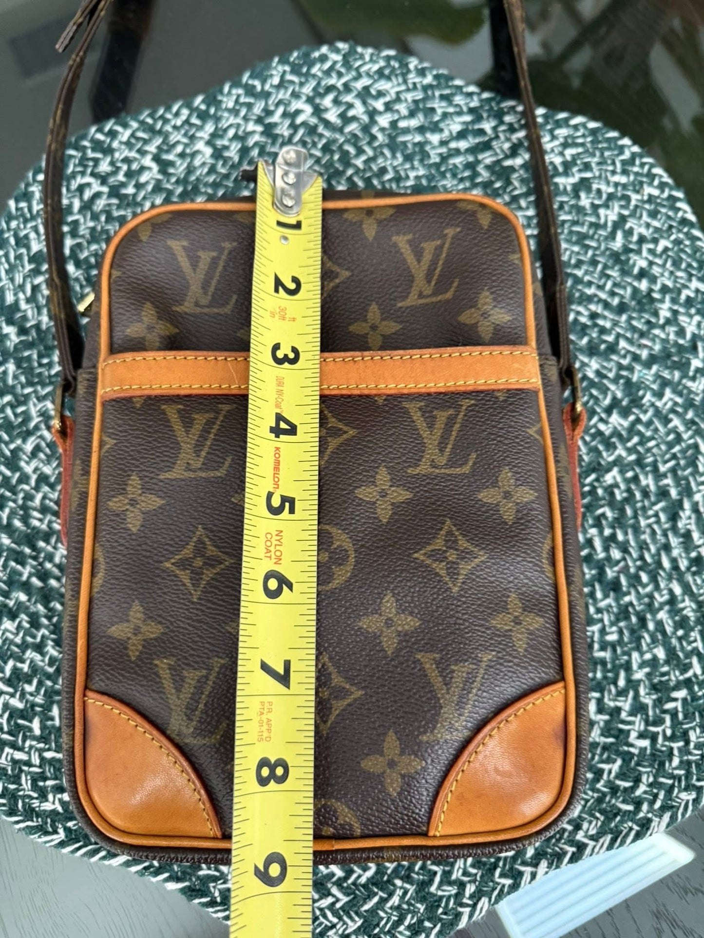 Danube PM Crossbody Bag 🗓️ Year: 1990