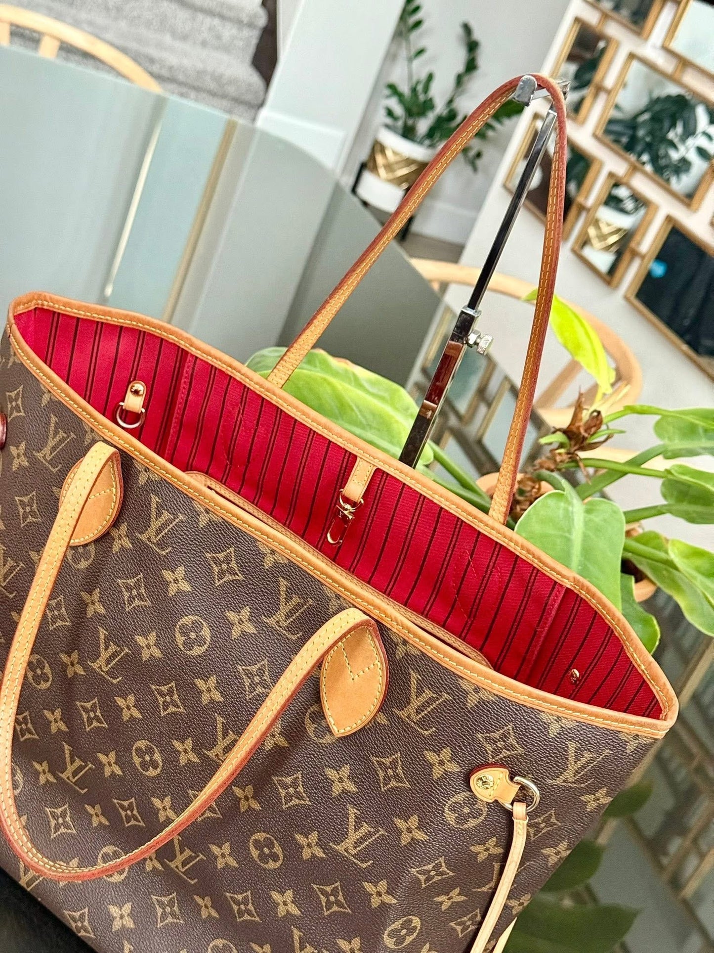 Neverfull MM Monogram in Cerise with Dustbag and Non branded Twilly🌺 📅 Year: 2014