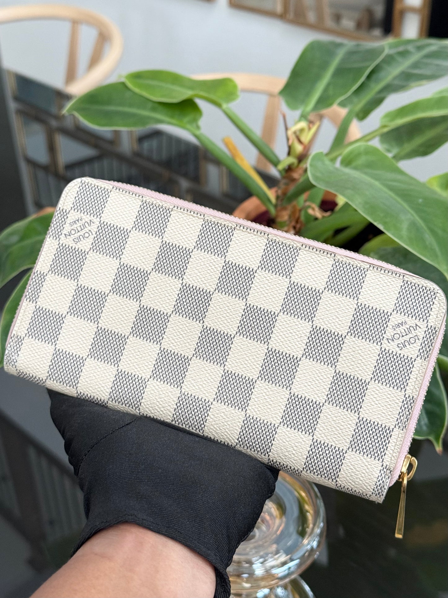 Zippy Long Wallet Azur in Rose Ballerine with Dustbag 🗓️ Year: 2018