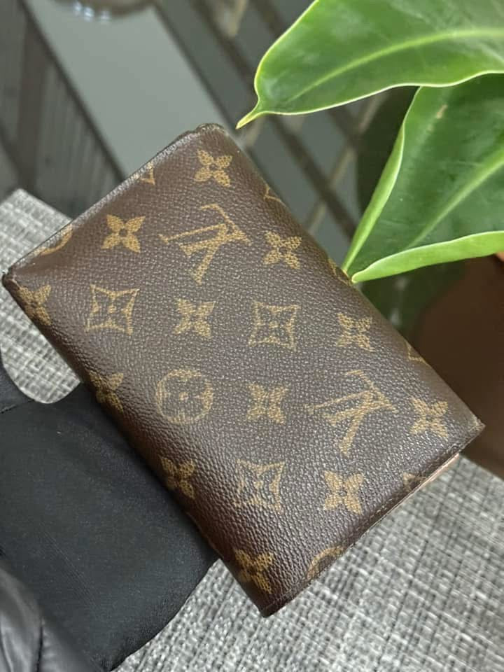Alexandra Wallet with 14 Cardholders 🗓️ Year: 2007