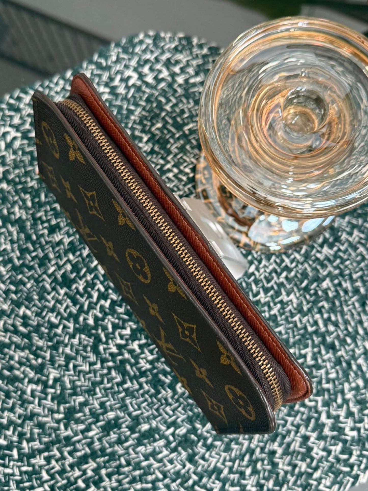 Monogram Zippy Wallet 🗓️ Year: 2000