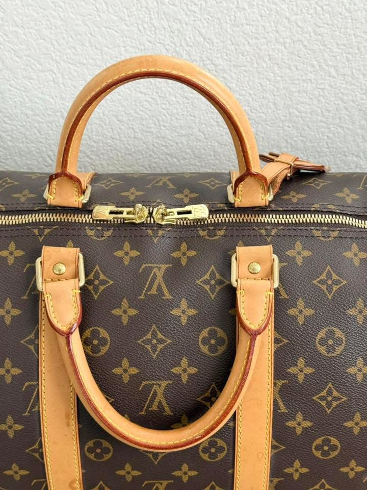 Keepall 55 Bandoulier with Original Strap, Luggage tag and Poignet 📅 Year: 2002