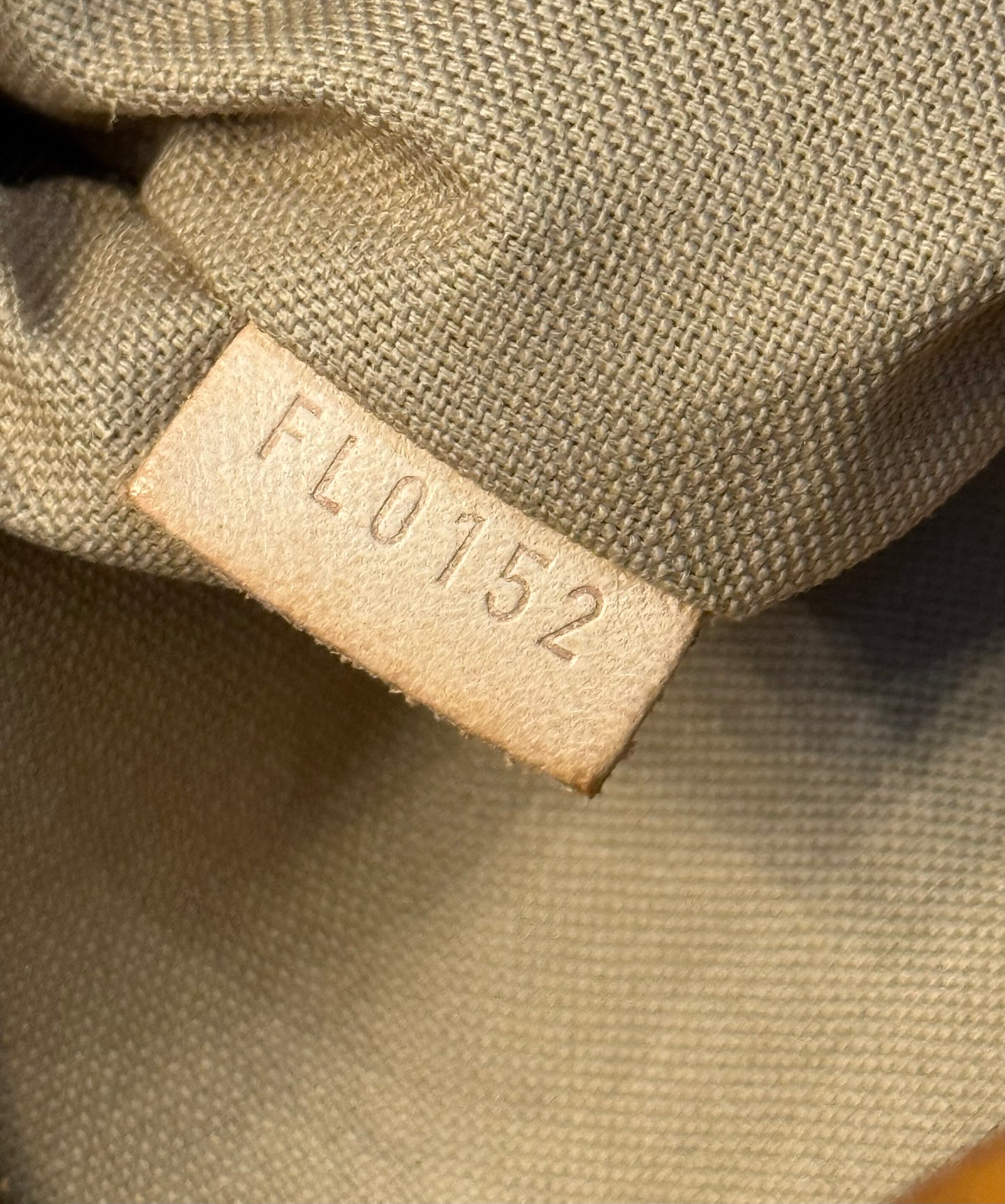 Delightful PM with Dustbag 📅 Year: 2012