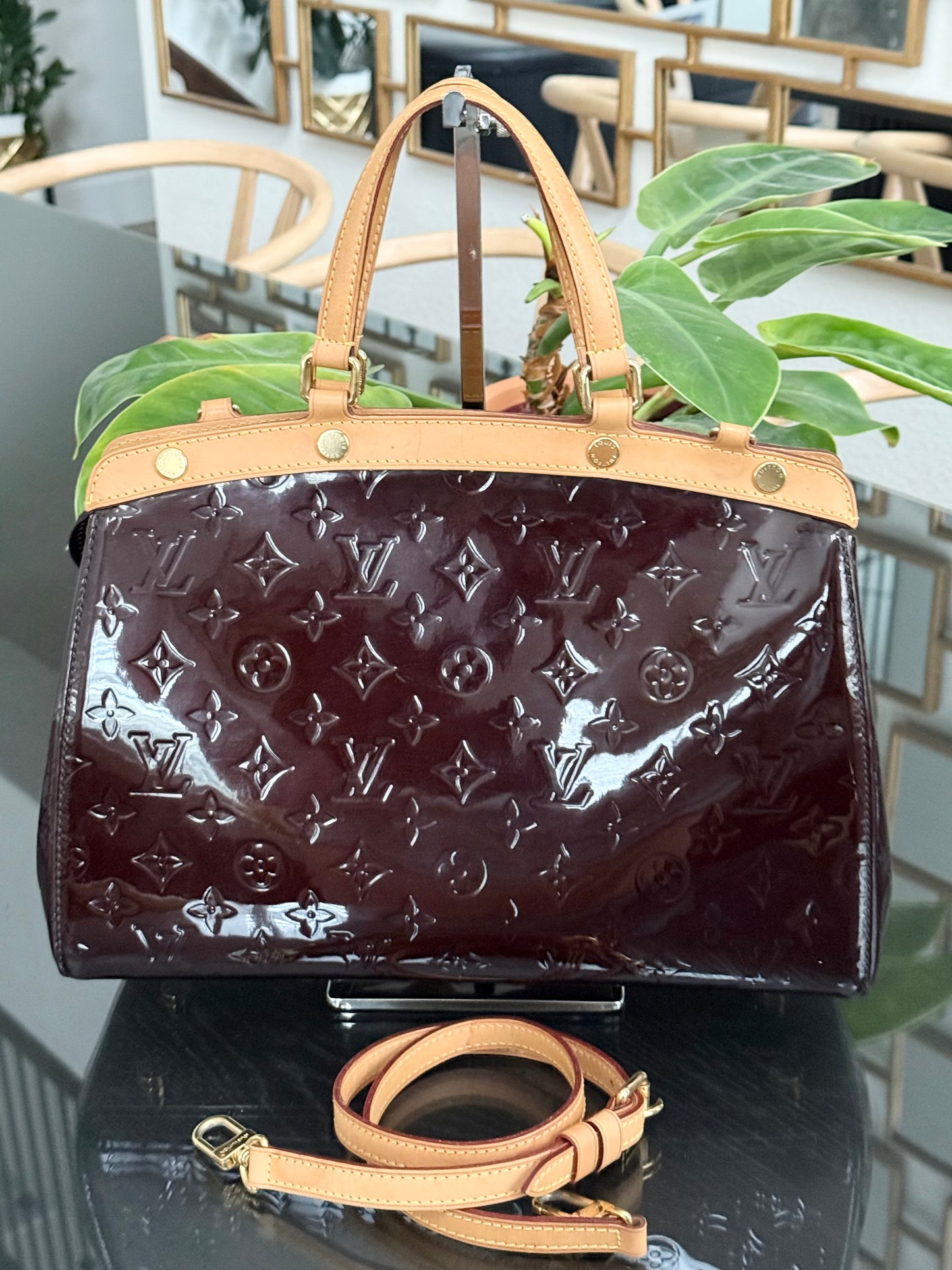 Vernis Brea MM Amarante with Original Strap , Dustbag and Insert Organizer 🗓️ Year: 2013