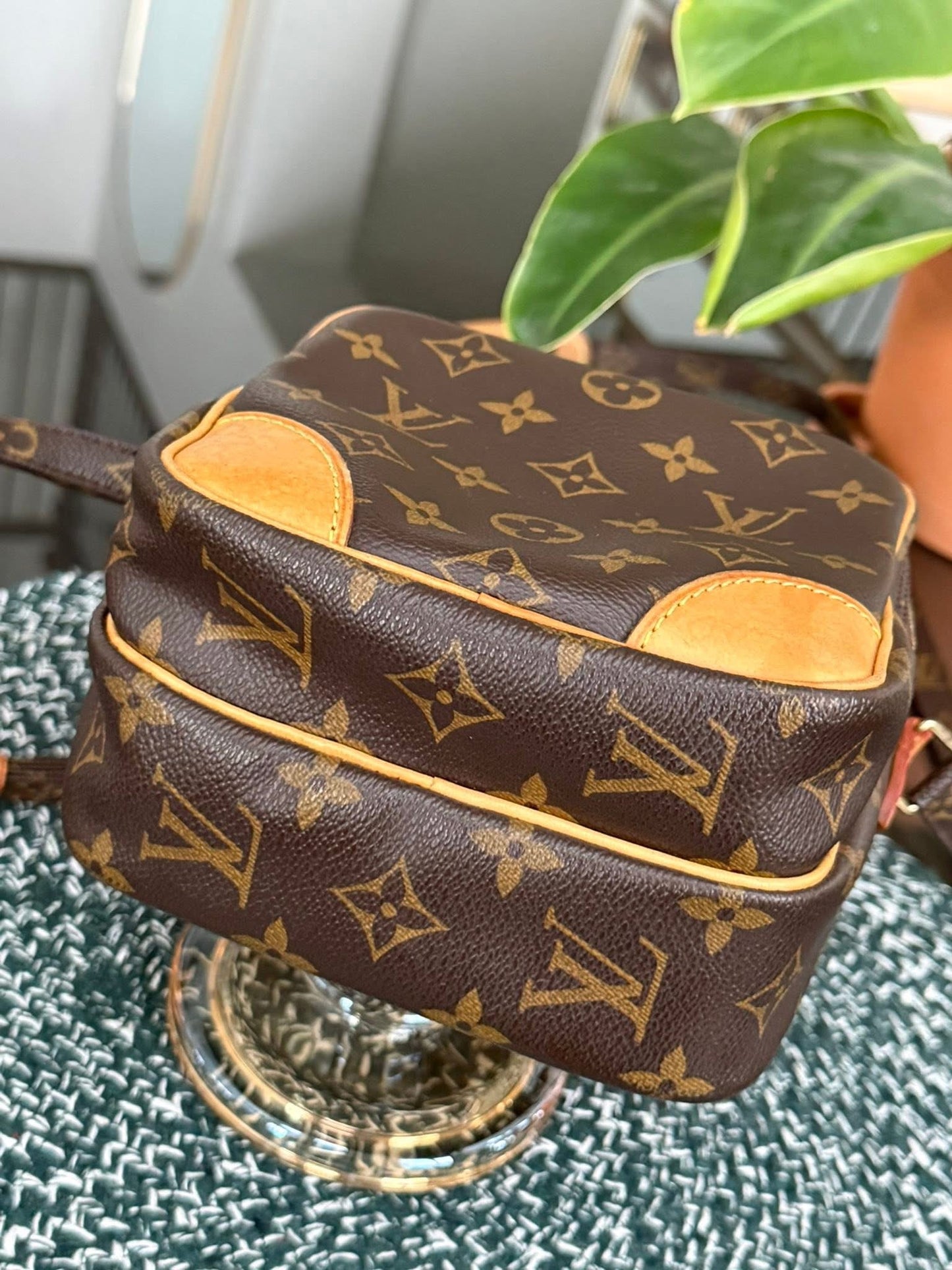 Amazon PM Crossbody 🗓️ Year: 2007