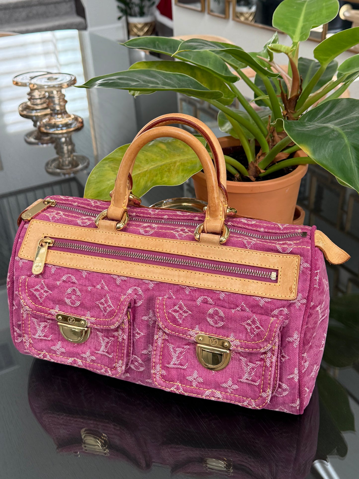 Neo Speedy Denim with Dustbag 🌺📅 Year: 2006