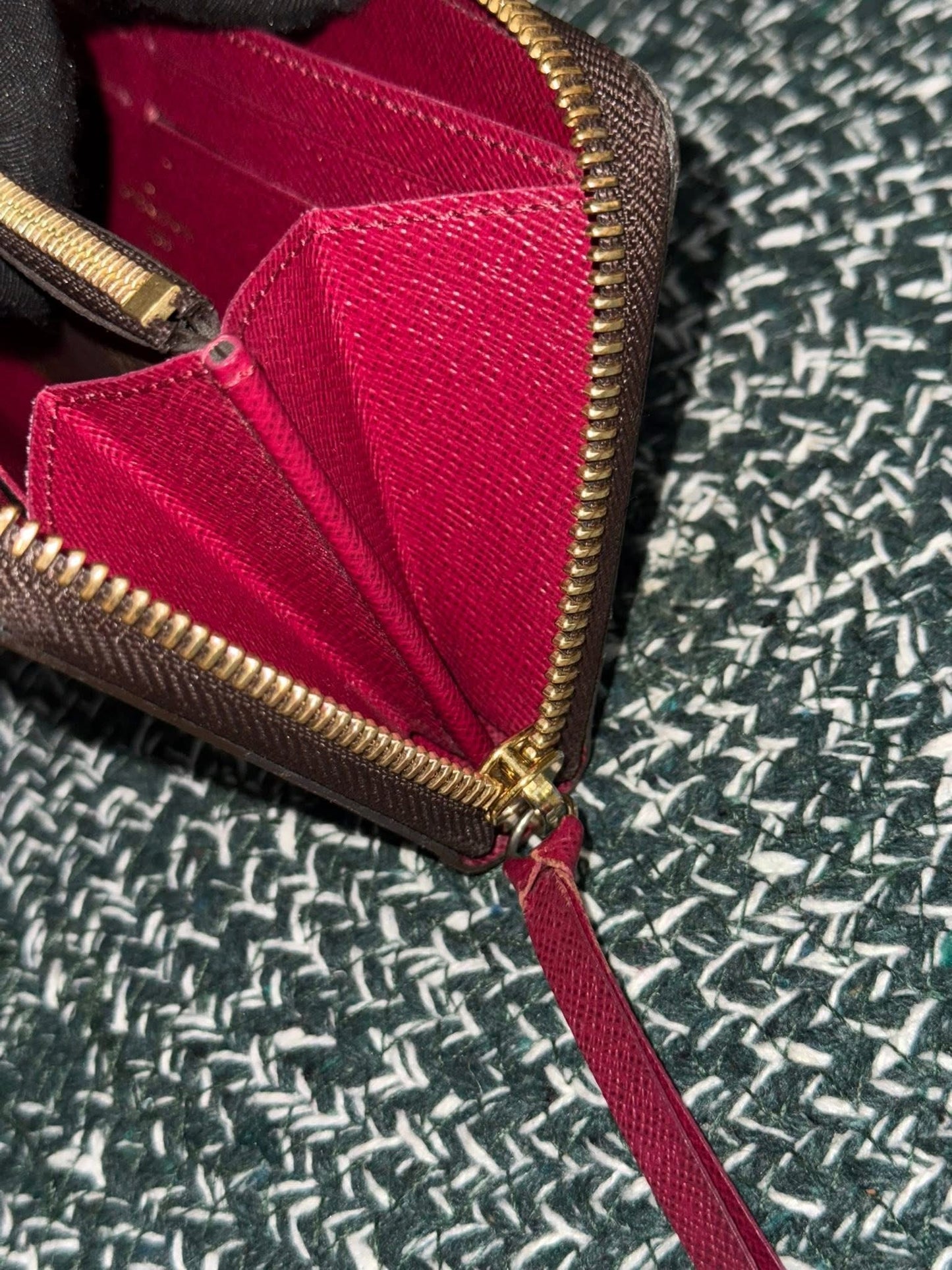 Clemence Wallet in Peony with Dustbag 🗓️ Year 2020