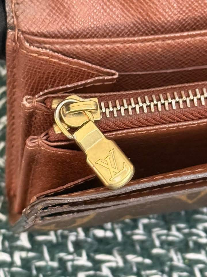 Sarah Wallet in Monogram 10 Cardholders 🗓️ Year: 2009