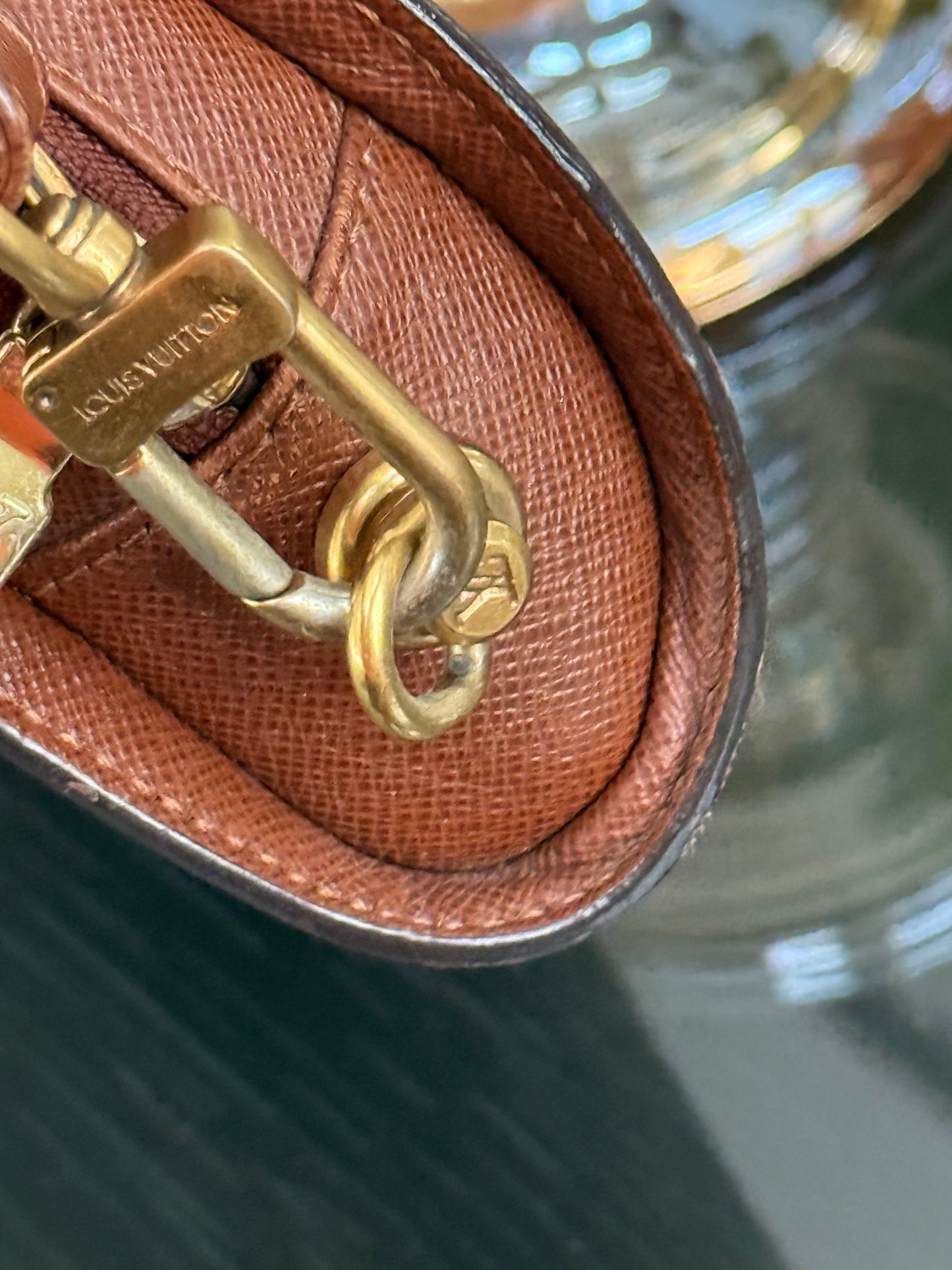 Orsay Clutch 🗓️ Year: 2001