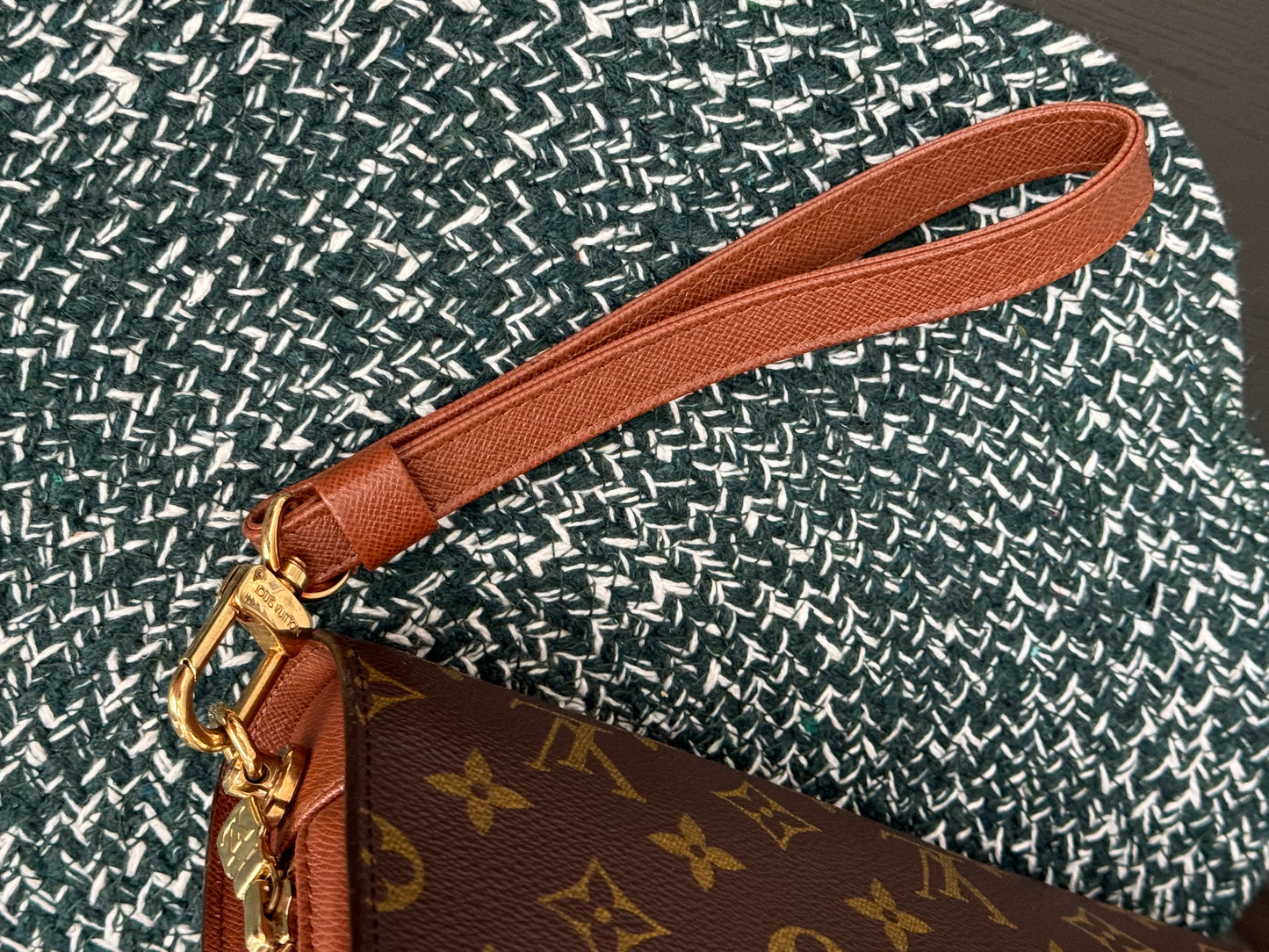 Orsay Clutch 🗓️ Year: 1996