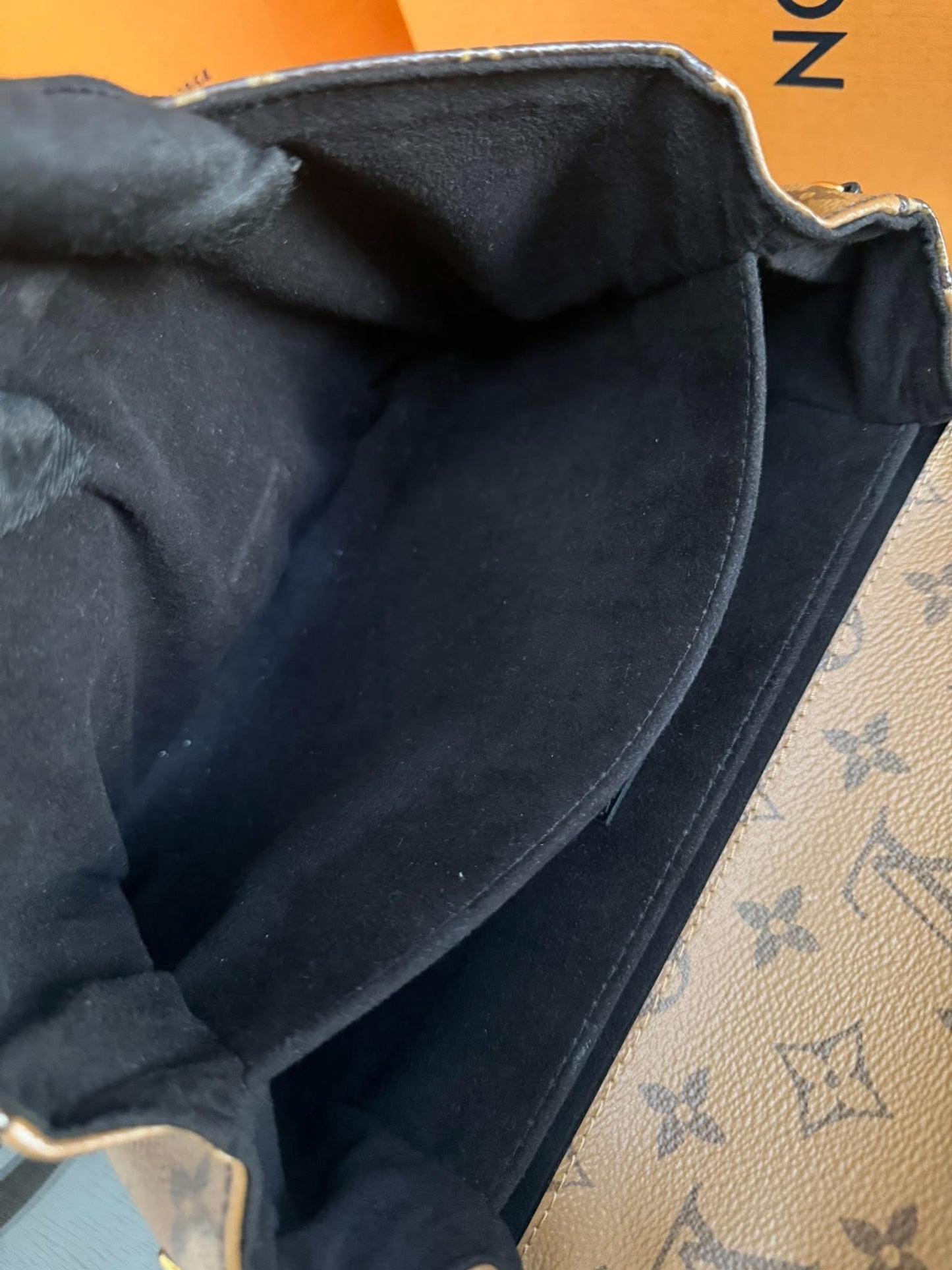 Pochette Metis Reverse in Monogram with Original Strap, Box, Dustbag and Paper bag 🗓️ Year 2019