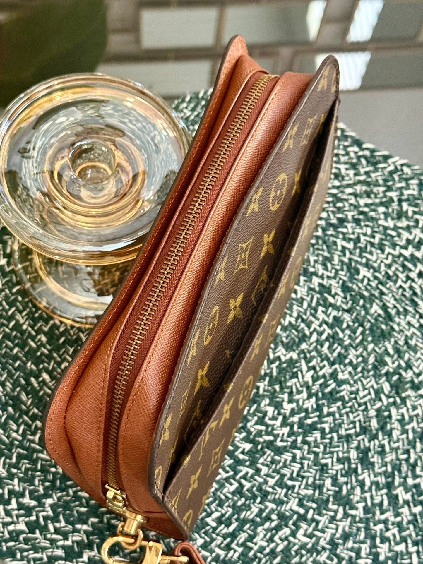 Orsay Clutch 🌼🗓️ Year: 1994