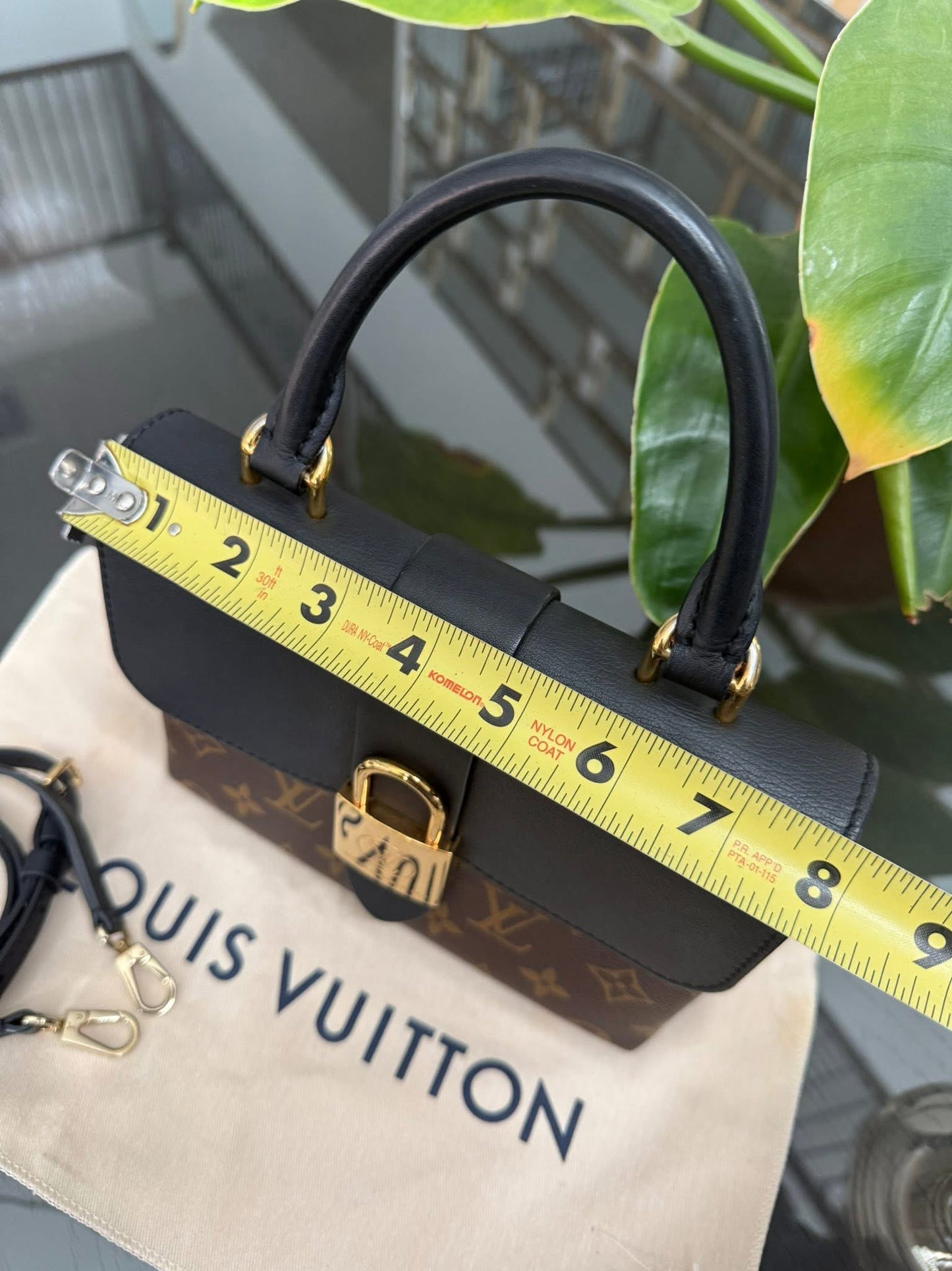 Locky BB Monogram Noir with Original Strap, Dustbag, Box and Paper bag - 📅 Year: 2010