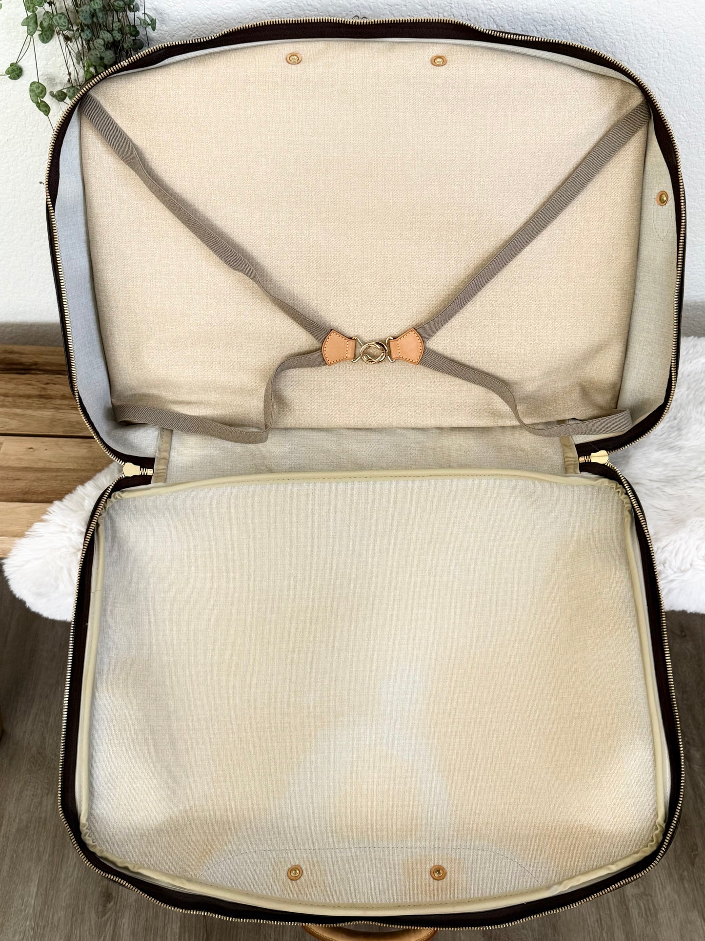 Alize II with Strap and Poignet -🗓️ Year 2005