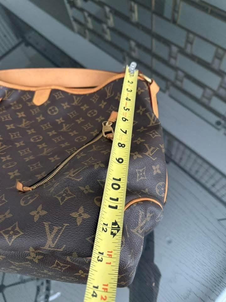 Delightful GM with Dustbag and Insert Organizer 📅 Year: 2010