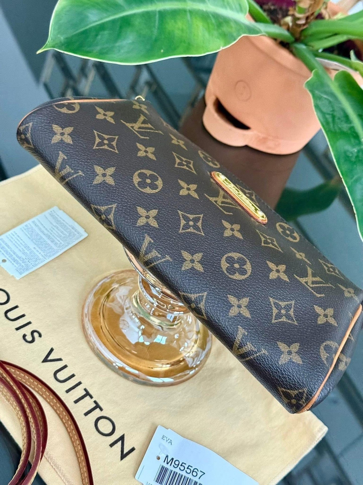 Eva Clutch in Monogram with Dustbag, Box and Paper bag 🗓️ Year: 2014