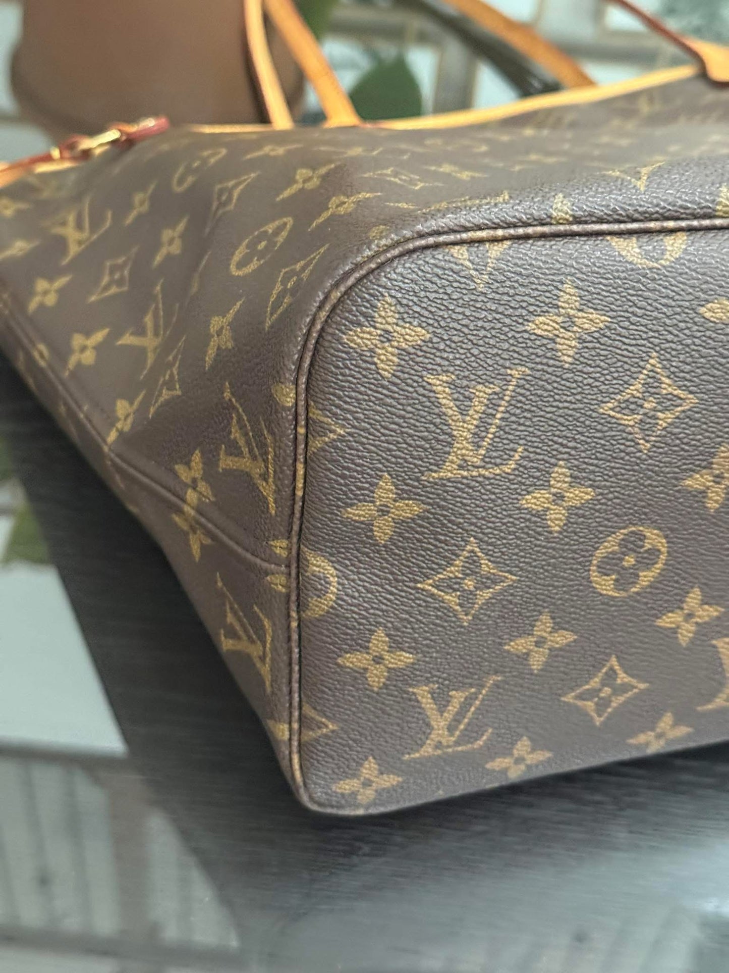 Neverfull MM Monogram with Dustbag and Non branded Twilly🌺 📅 Year: 2011