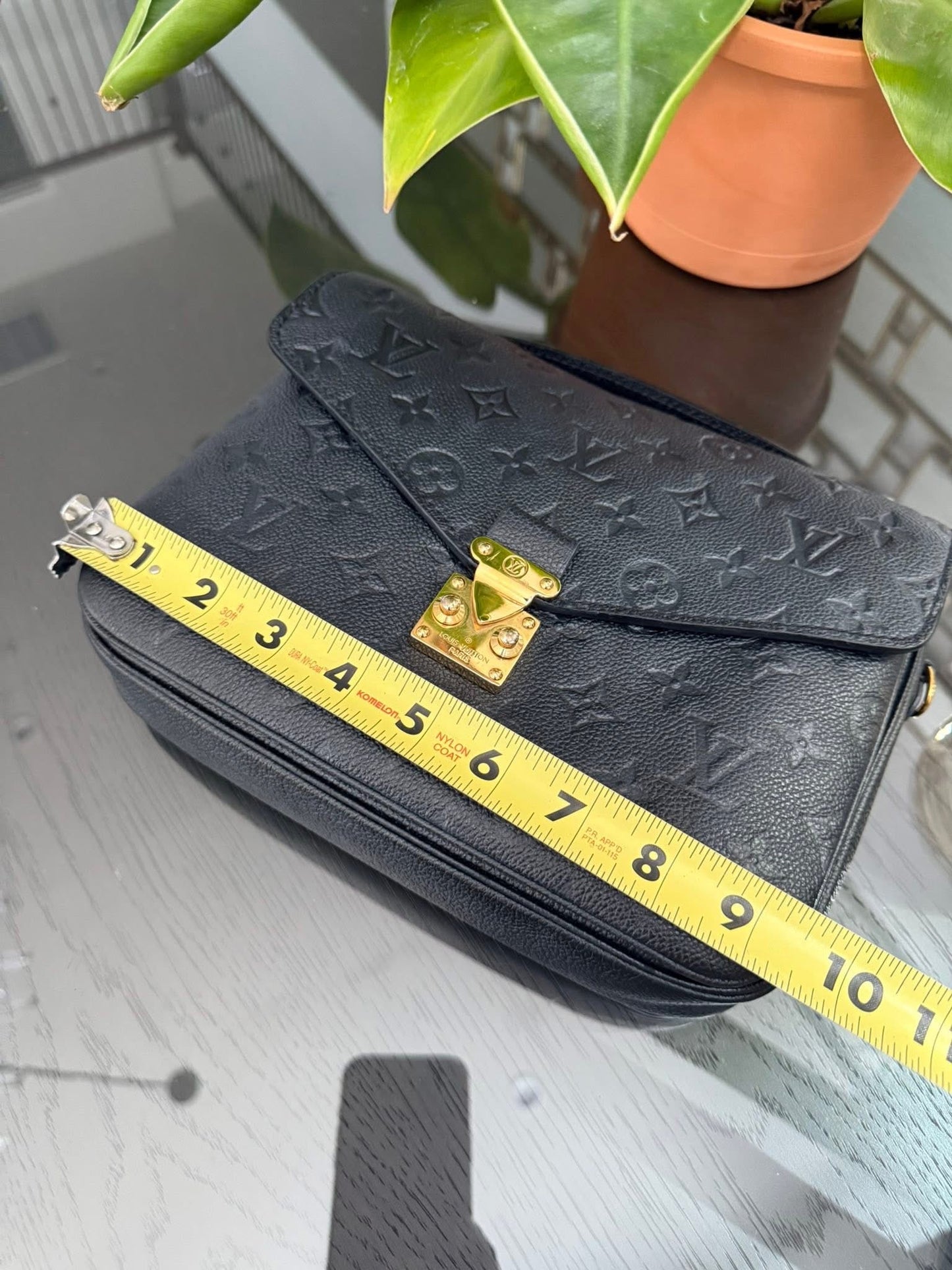 Pochette Metis Emptiente Noir with Box, Dustbag, Insert Organizer, Box and Paper bag -Microchip & Authenticed