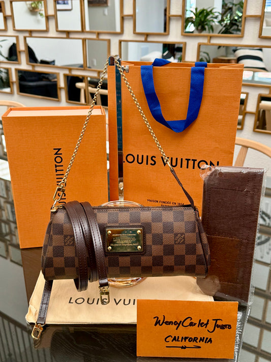 Eva Clutch in DE with Dustbag, Insert Organizer, Box and Paper bag🗓️ Year: 2010