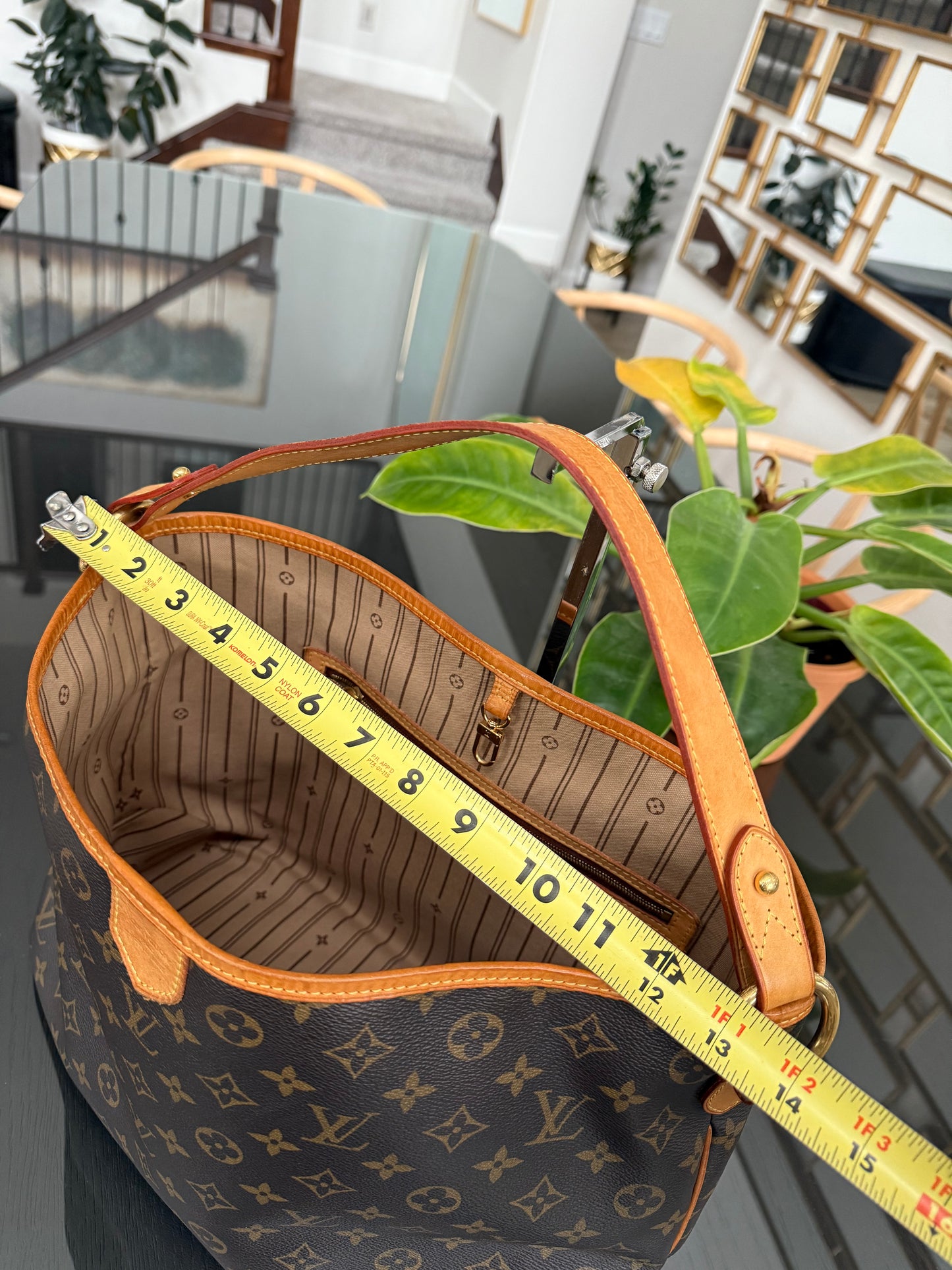 Delightful PM with Dustbag and Insert Organizer 🗓️ Year: 2012