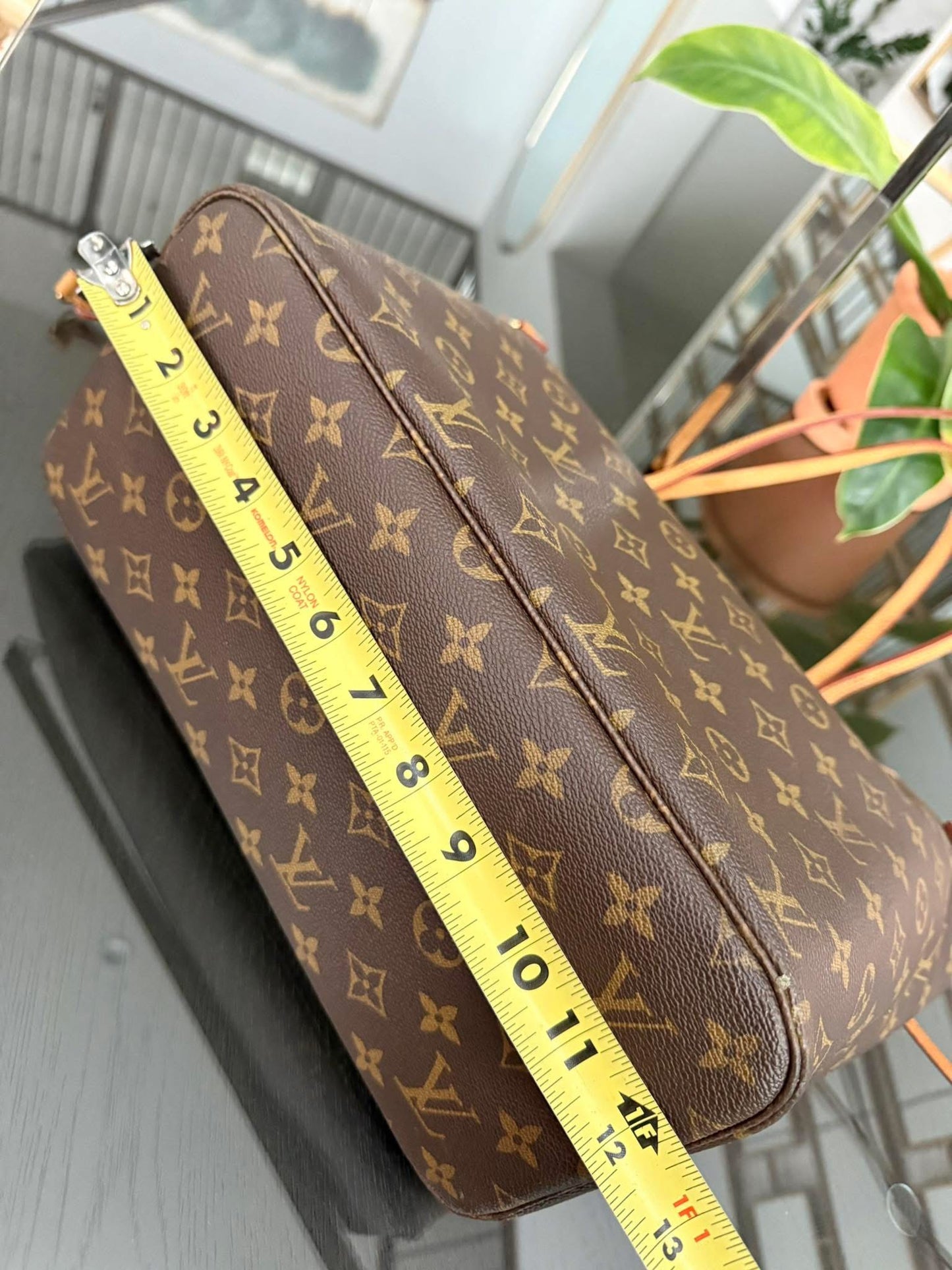 Neverfull MM Monogram with Dustbag and Non branded Twilly🌺 📅 Year: 2011