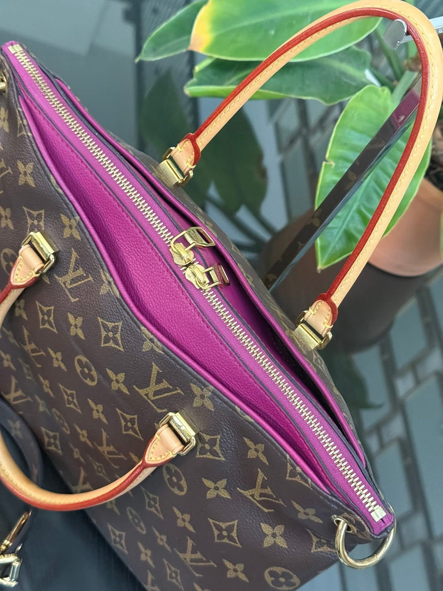 Pallas MM Purple Tote with Original Strap, Dustbag and Insert Organizer 📅 Year 2015