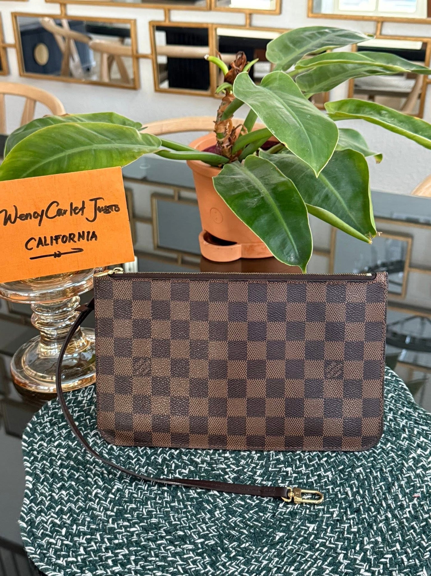Neverfull MM/GM in DE Pouch with Wriststrap 🗓️ Year: 2016