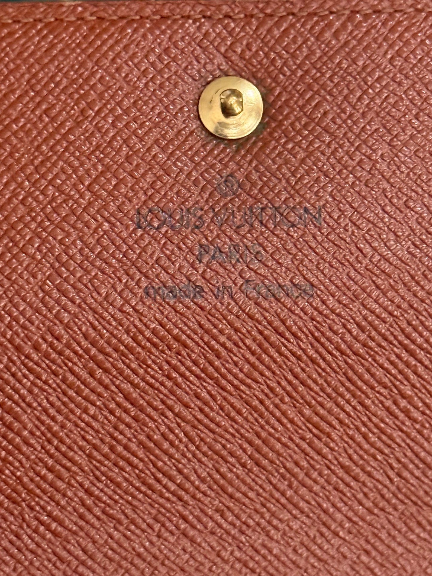 Etui Wallet Passport Holder in Monogram with 6 Cardholders 🗓️ Year: 1999