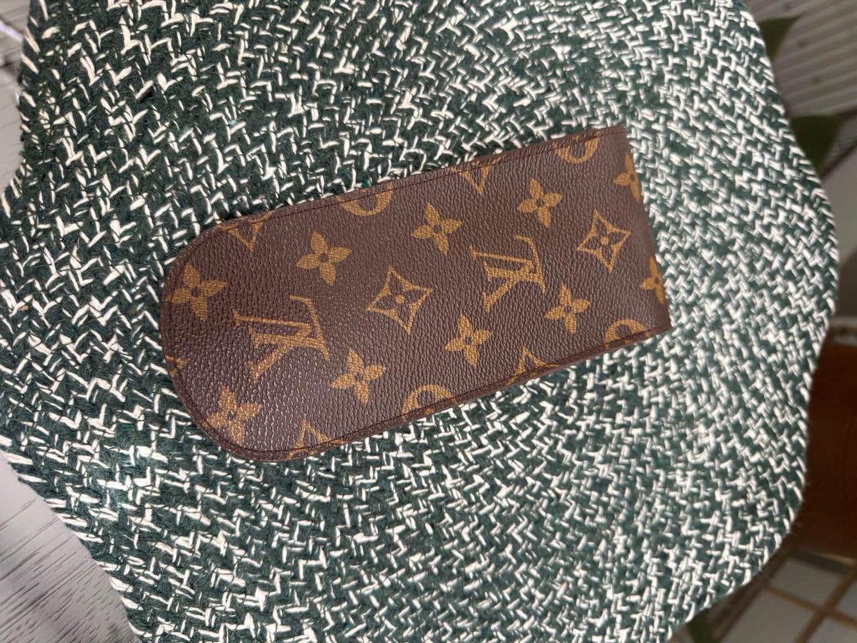 Monogram Sunglasses Holder 📅 Year: 1999