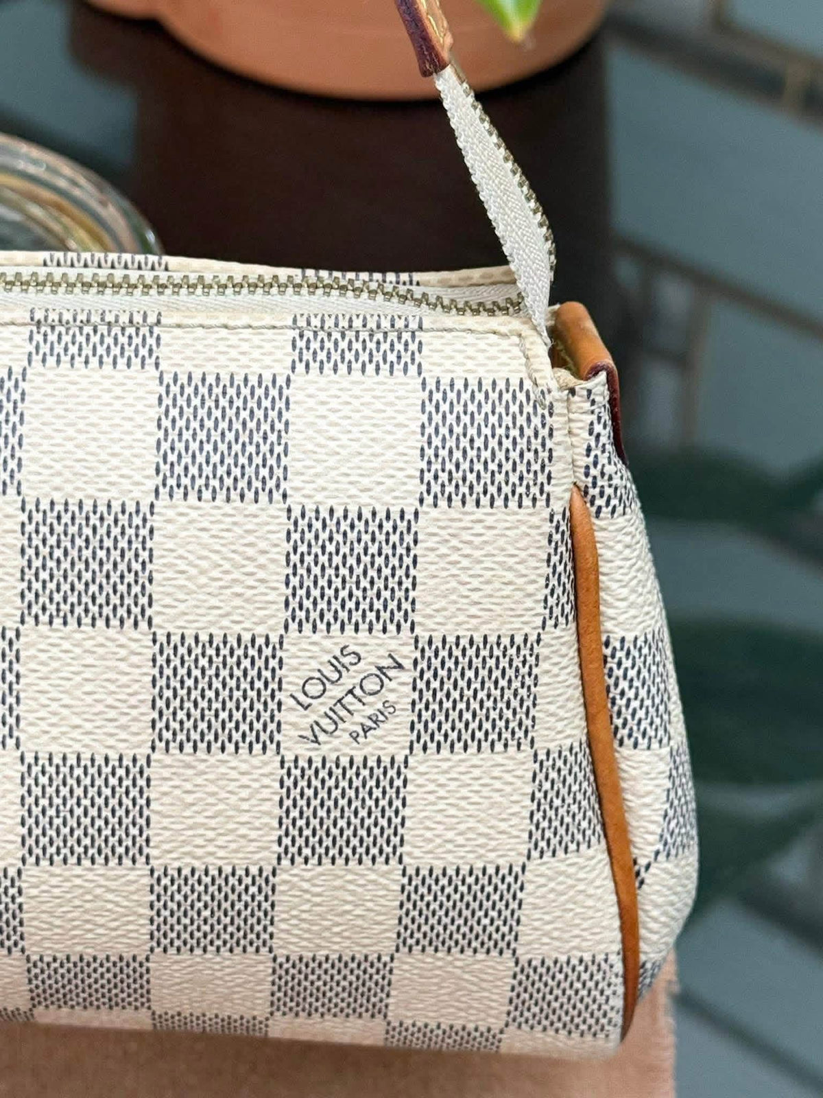 Eva Clutch in Azur with Original Strap, Dustbag, Box and Paper bag 🗓️ Year: 2015