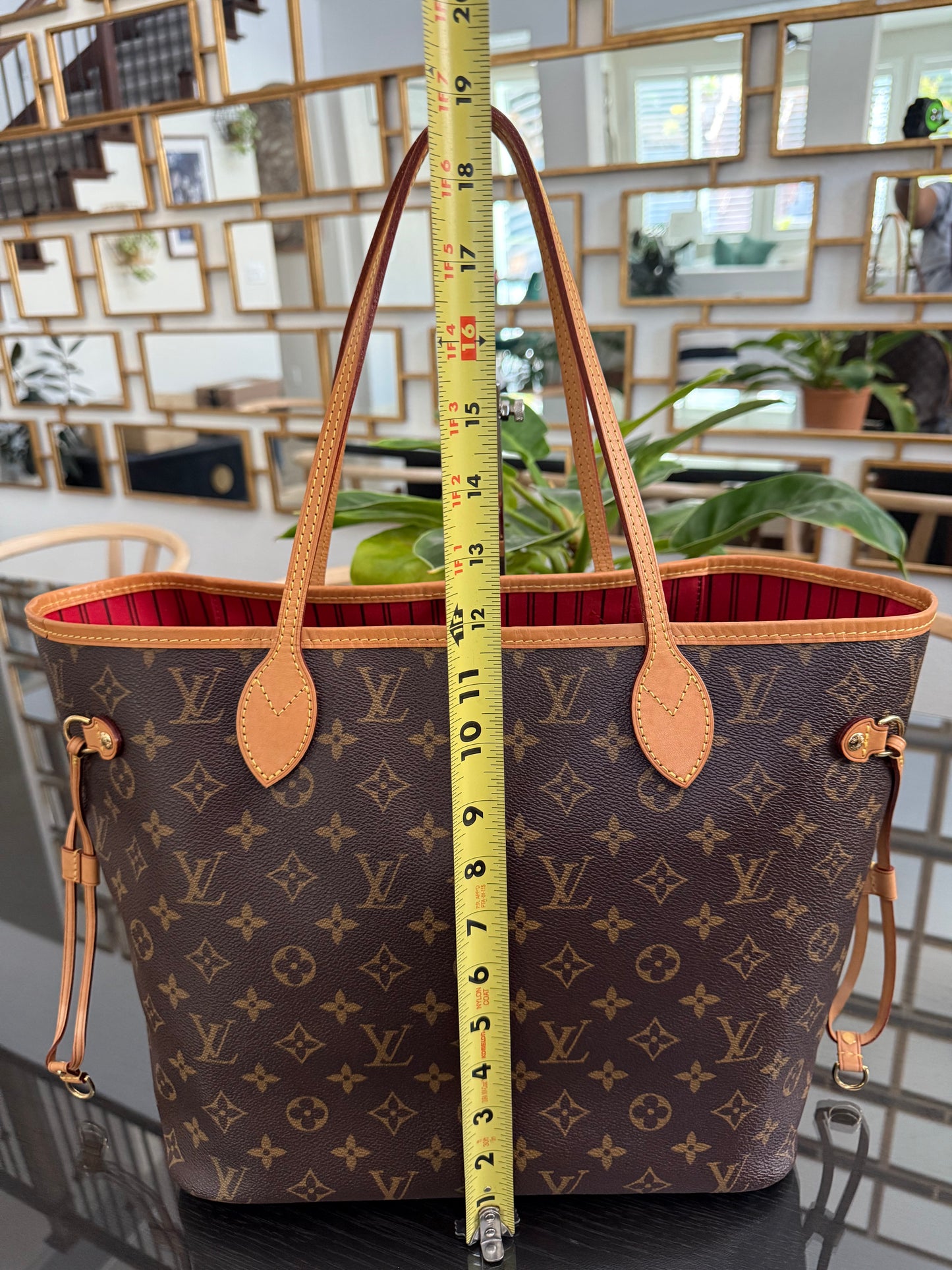 Neverfull MM in Monogram Cerise Interior with Dustbag 🗓️ Year: 2017