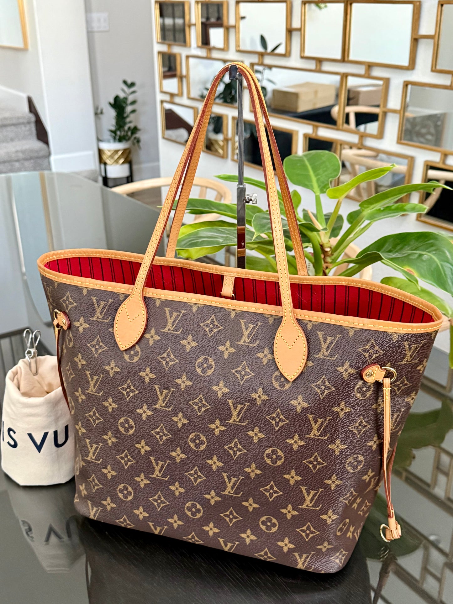 Neverfull MM in Monogram Cerise Interior with Dustbag 🗓️ Year: 2017