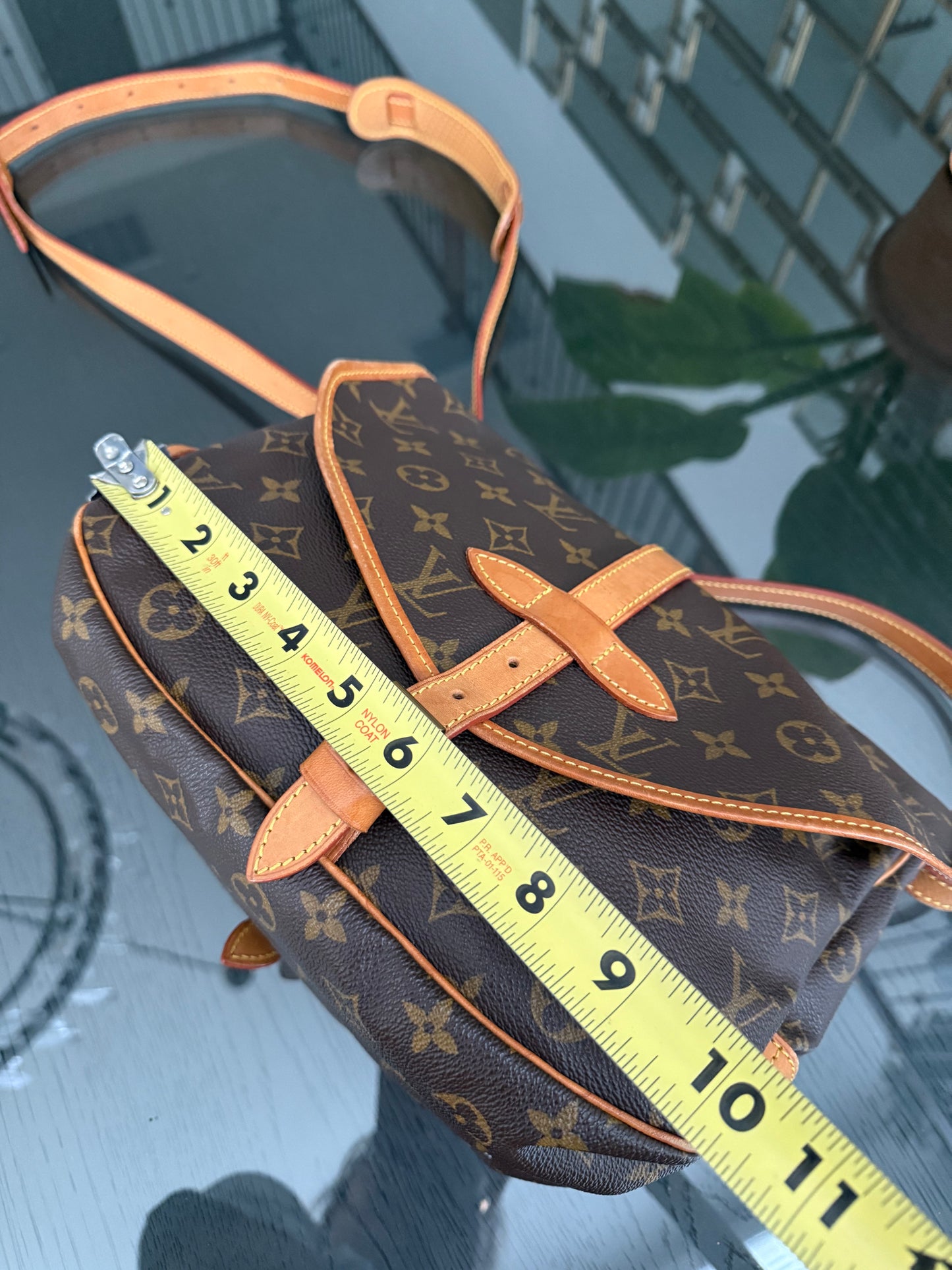 Saumur 30 Crossbody 🌺 Year: 1989