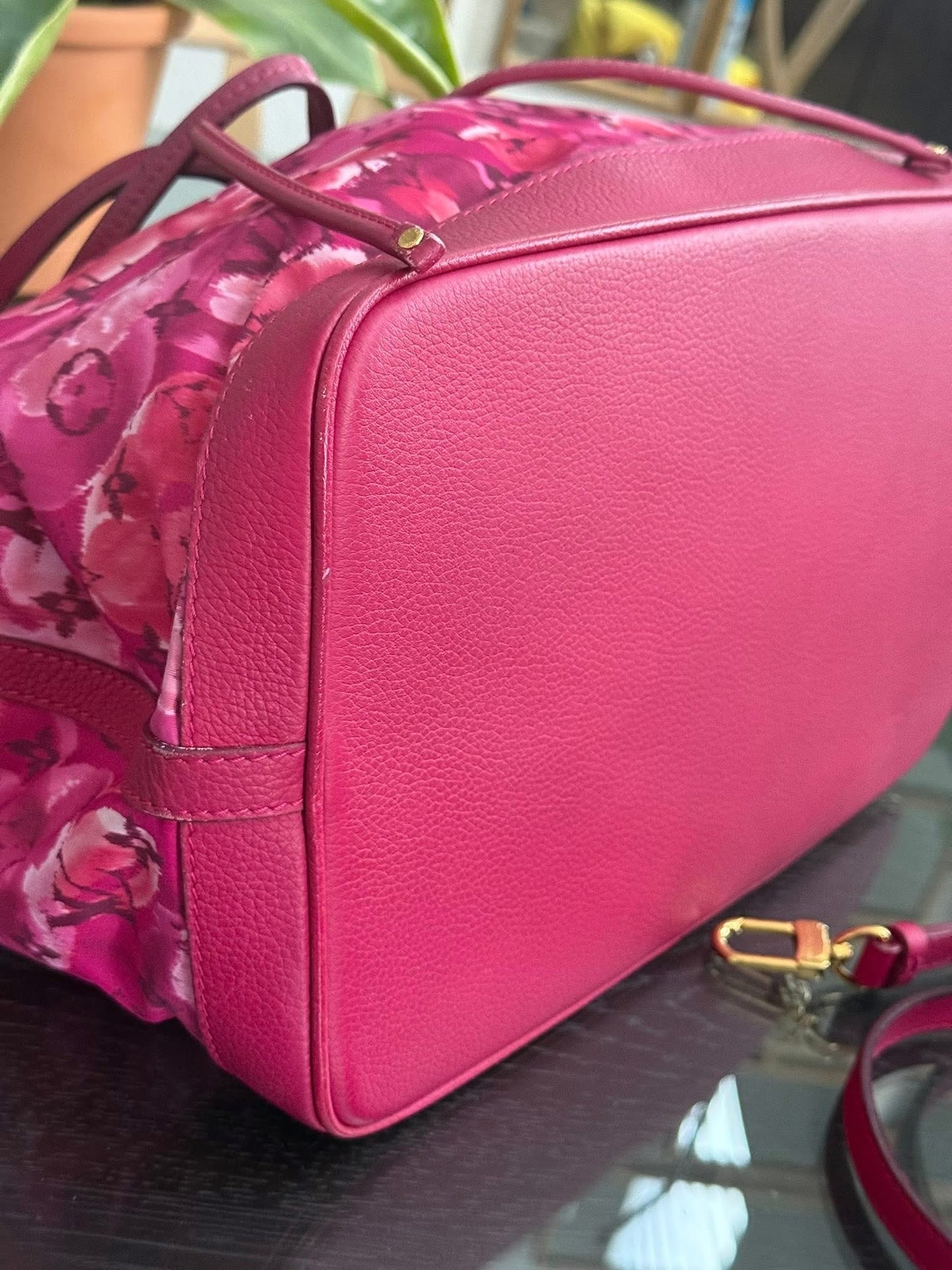 Ikat Floral Noefull MM with Original Strap and Dustbag 📅 Year: 2012
