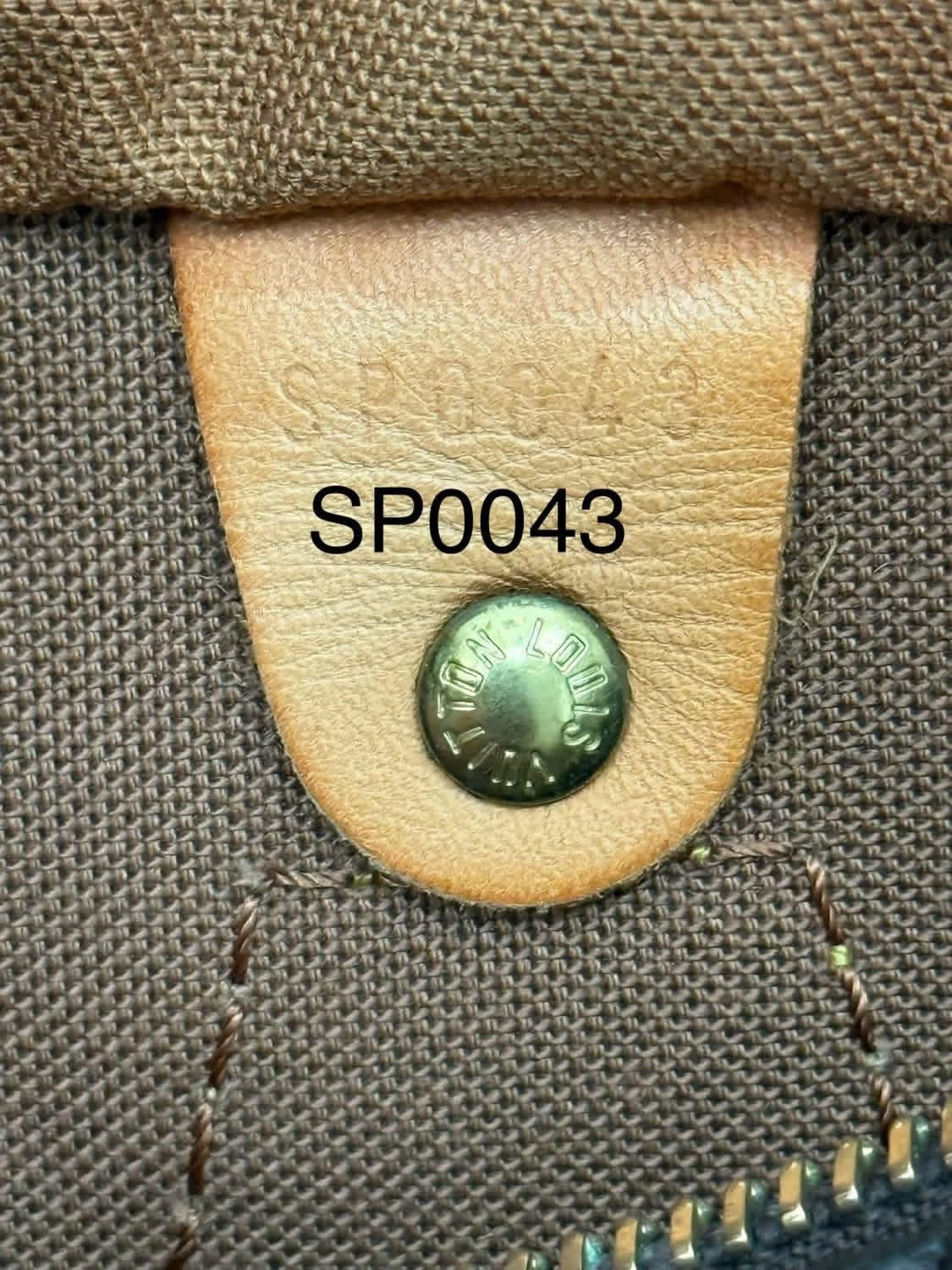 Speedy 25 with Lock 🔐 Key 🔑 and Insert Organizer 🗓️ Year: 2003