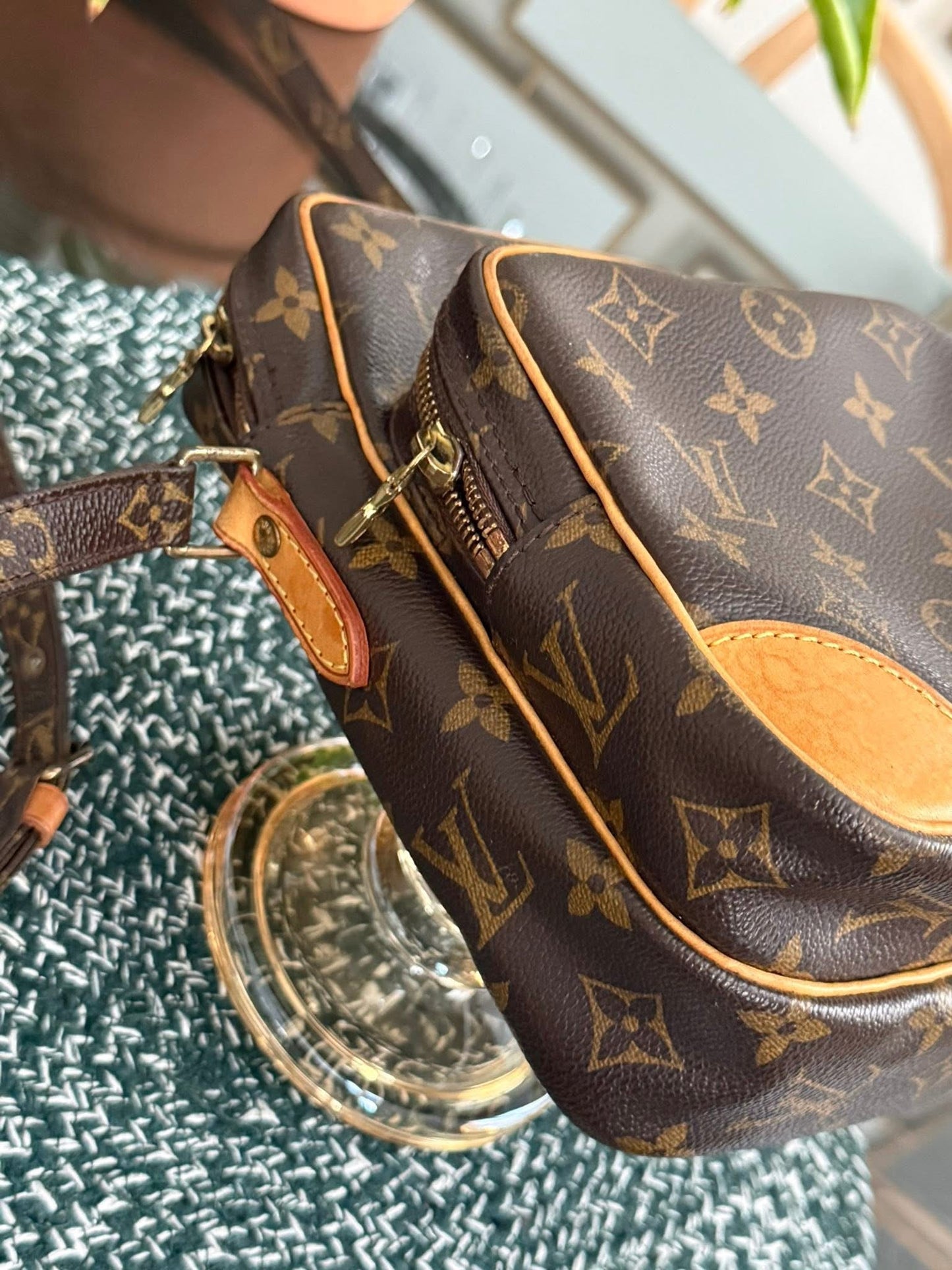 Amazon PM Crossbody 🗓️ Year: 2007