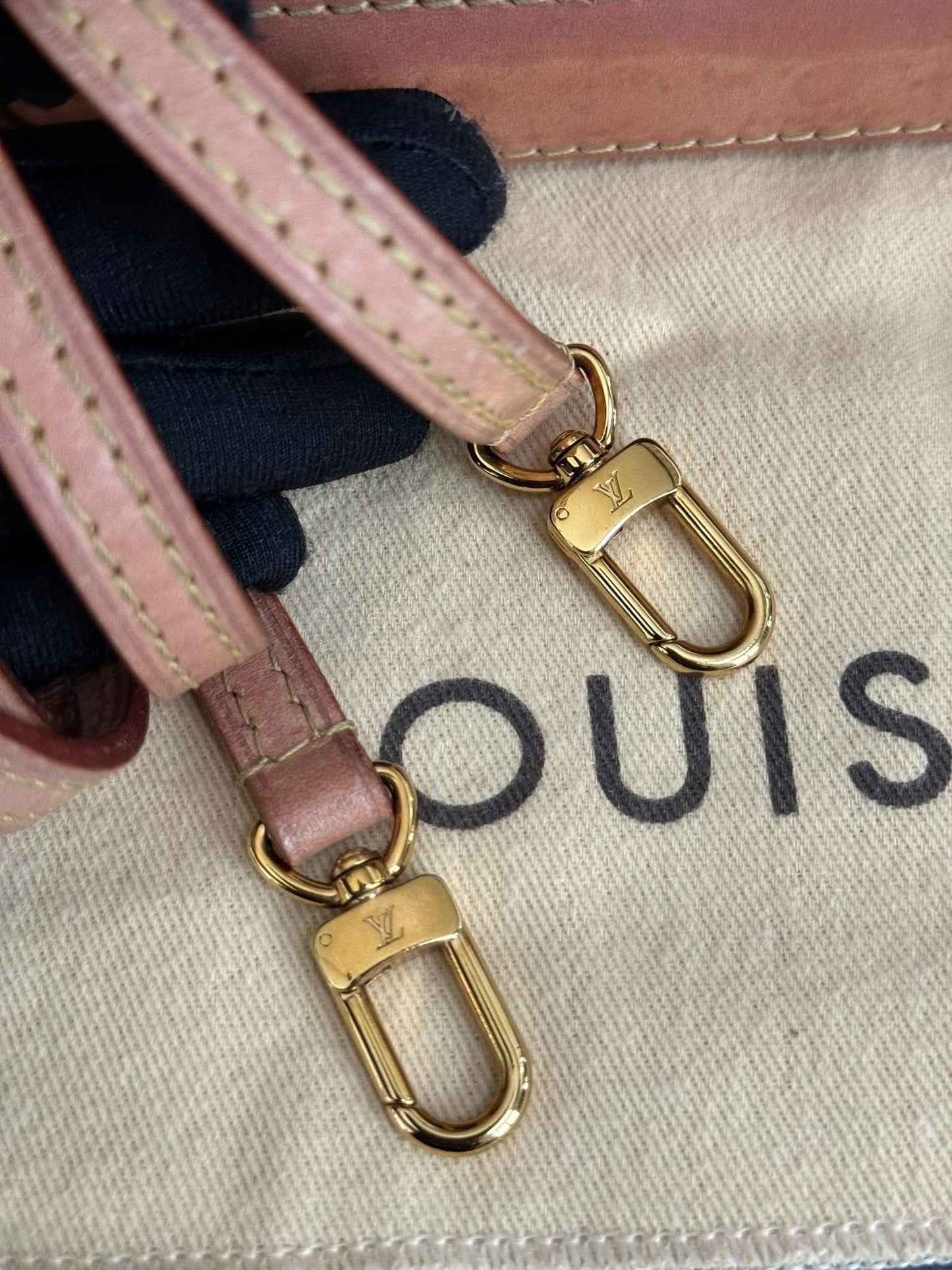 Alma BB in Monogram with Lock 🔐 key, Original Strap, Insert Organizer, Box,Dustbag and Paper bag 🗓️ Year: 2020